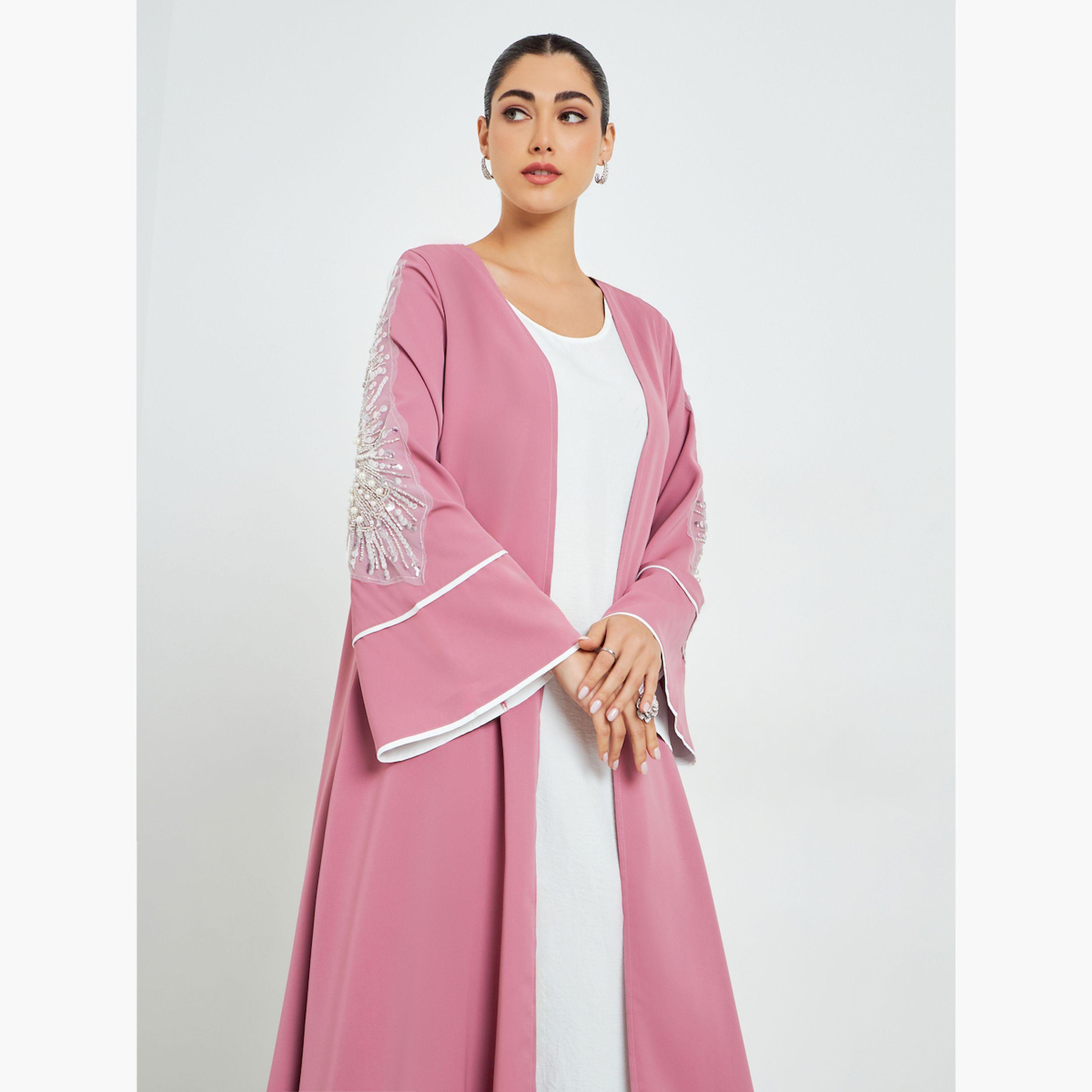 عباية بحافة واسعة وأكمام بتفاصيل مُطرّزة-women-arabicclothing-abayas-image-2