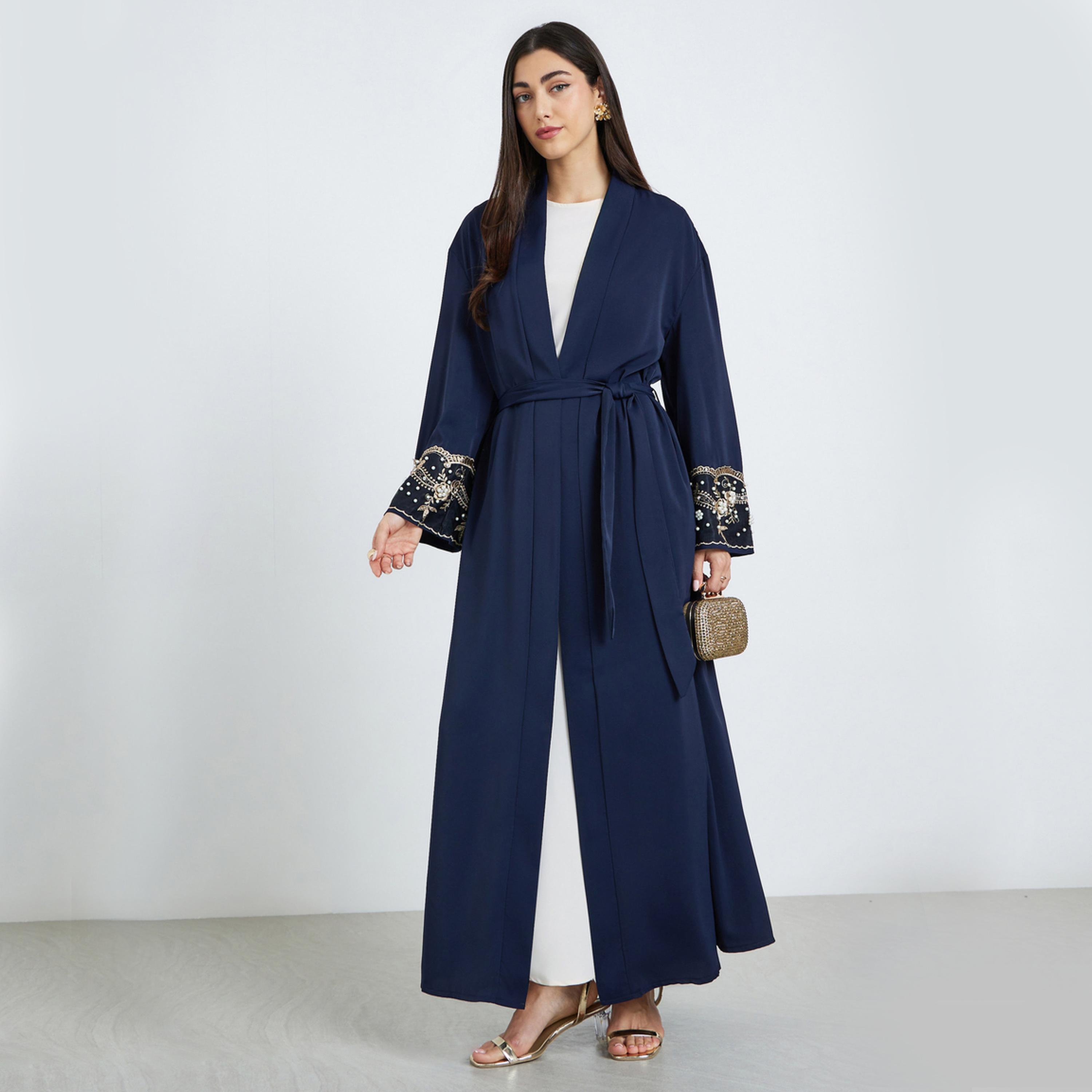 عباية كحلي بأكمام مزينة وأساور-women-arabicclothing-abayas-image-1