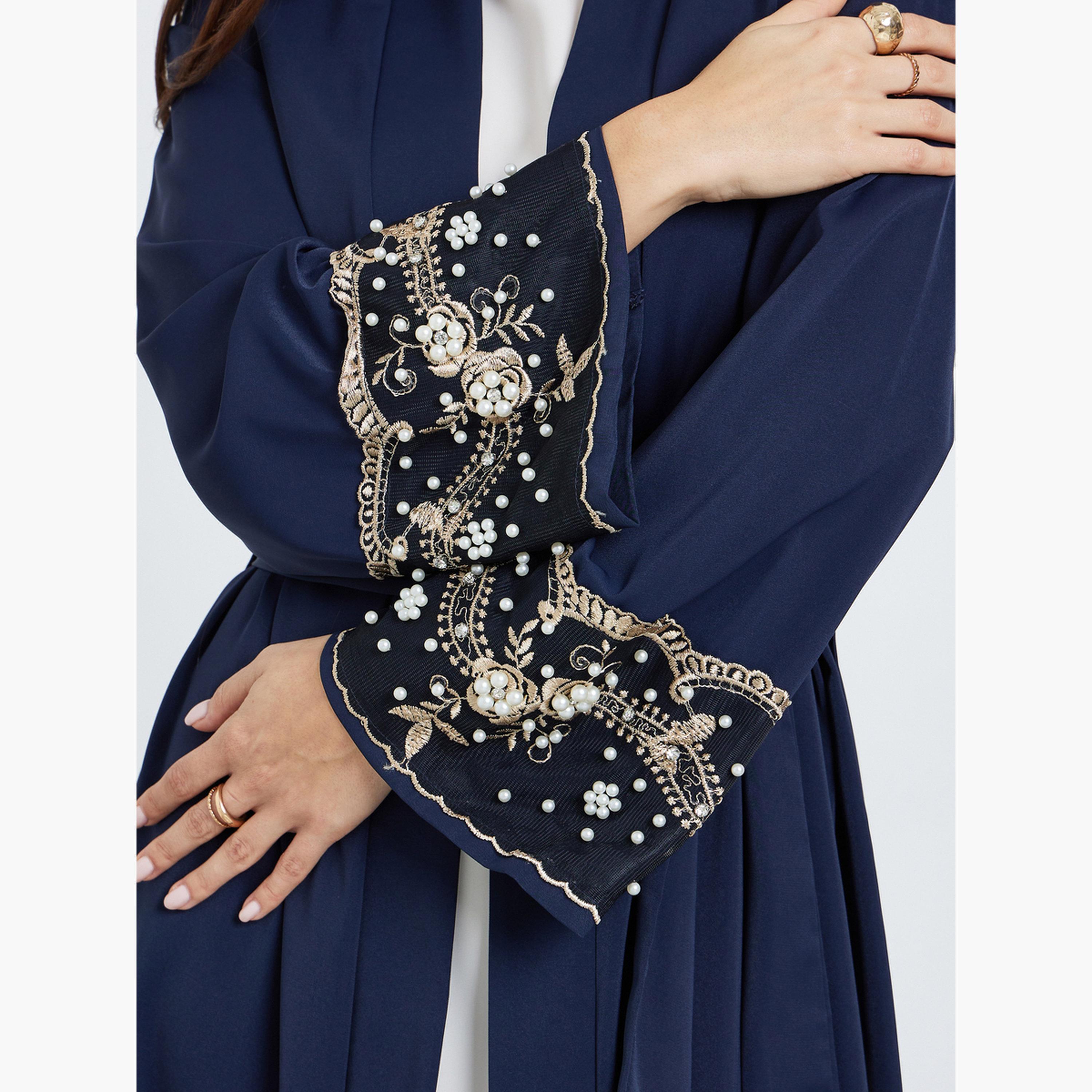 عباية كحلي بأكمام مزينة وأساور-women-arabicclothing-abayas-image-5
