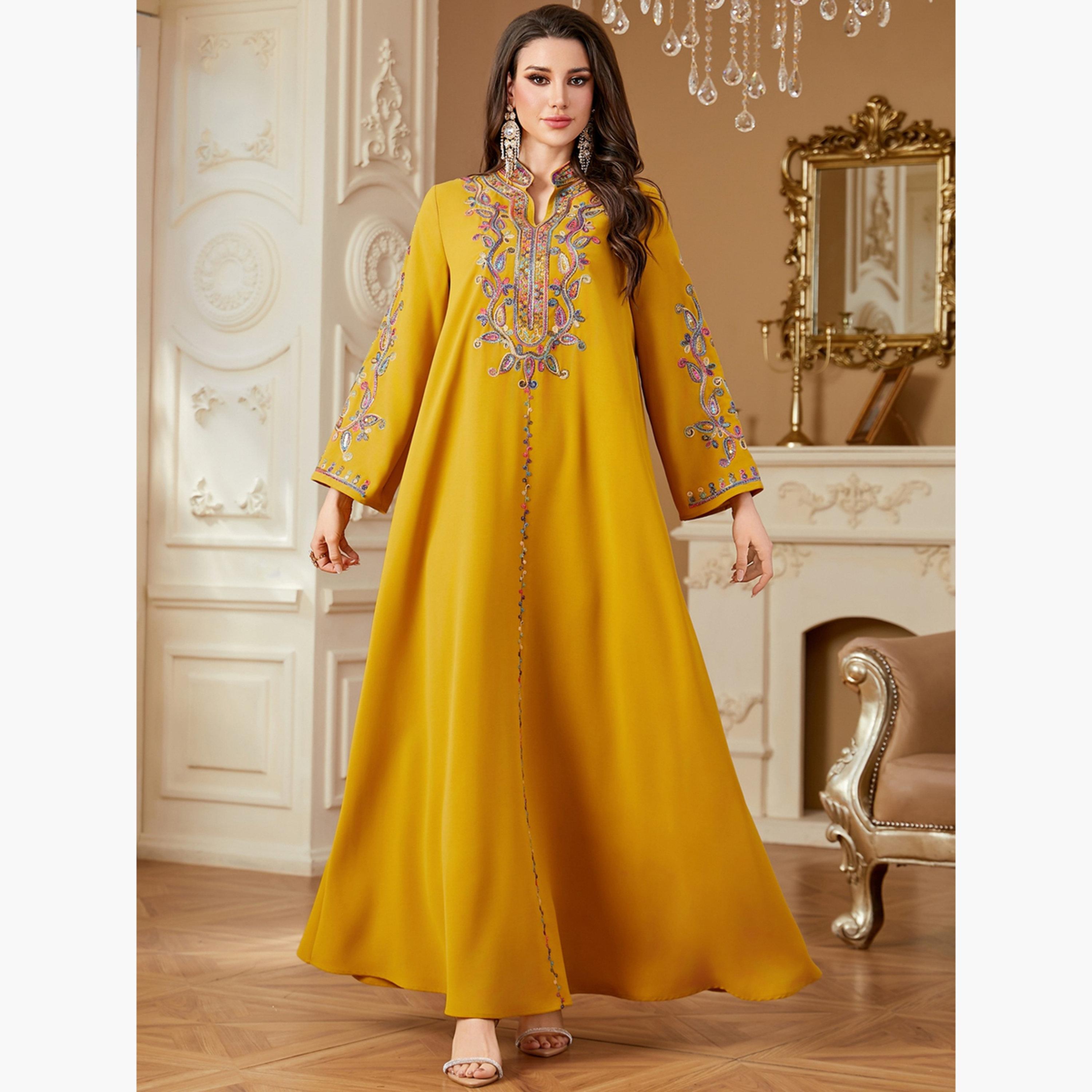 جلابية نسائية مطرزة بفتحة رقبة-women-arabicclothing-jalabiyas-image-2