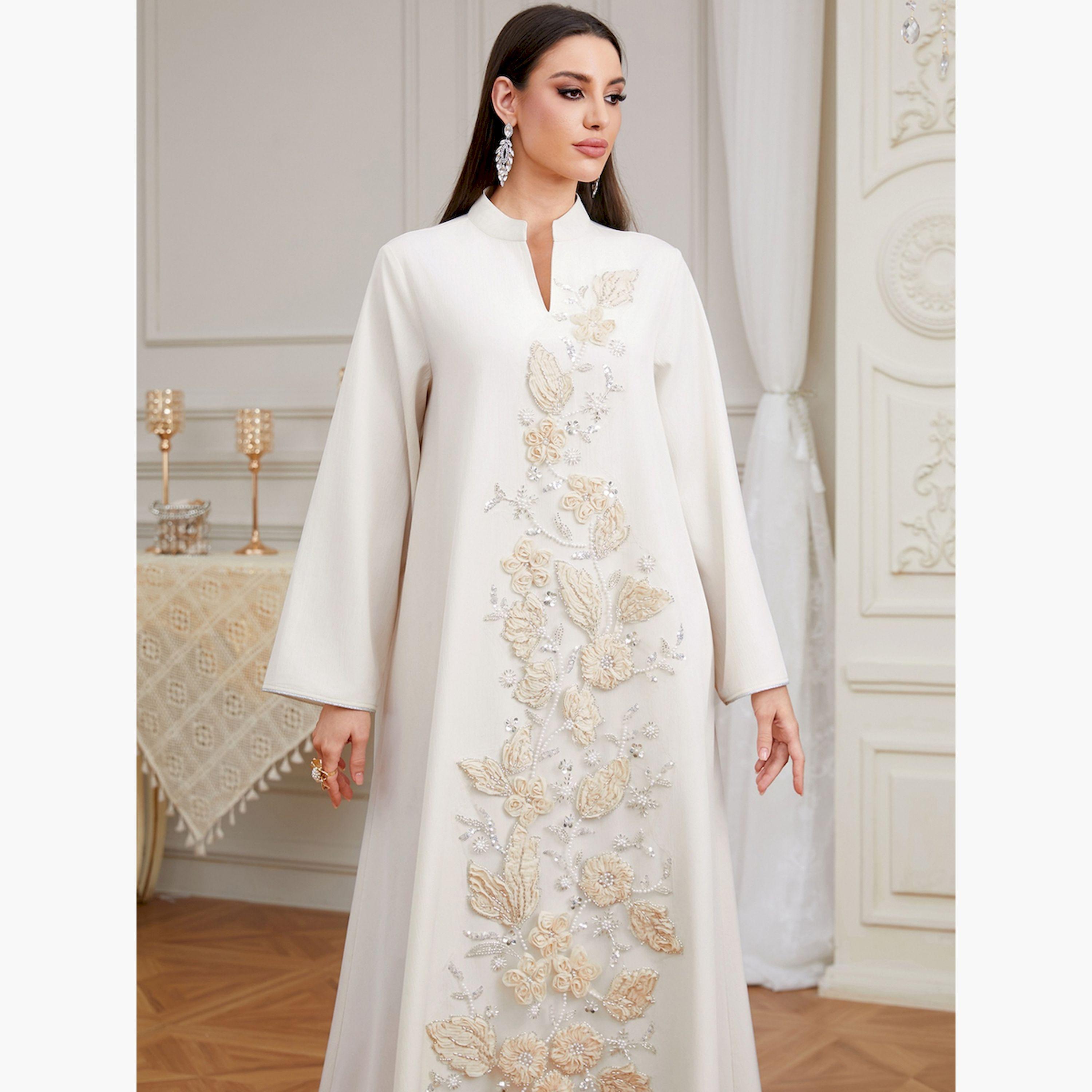 تيك تو × ستايلي - جلابية كريمية مزينة بتطريزات زهرية-women-arabicclothing-jalabiyas-image-2