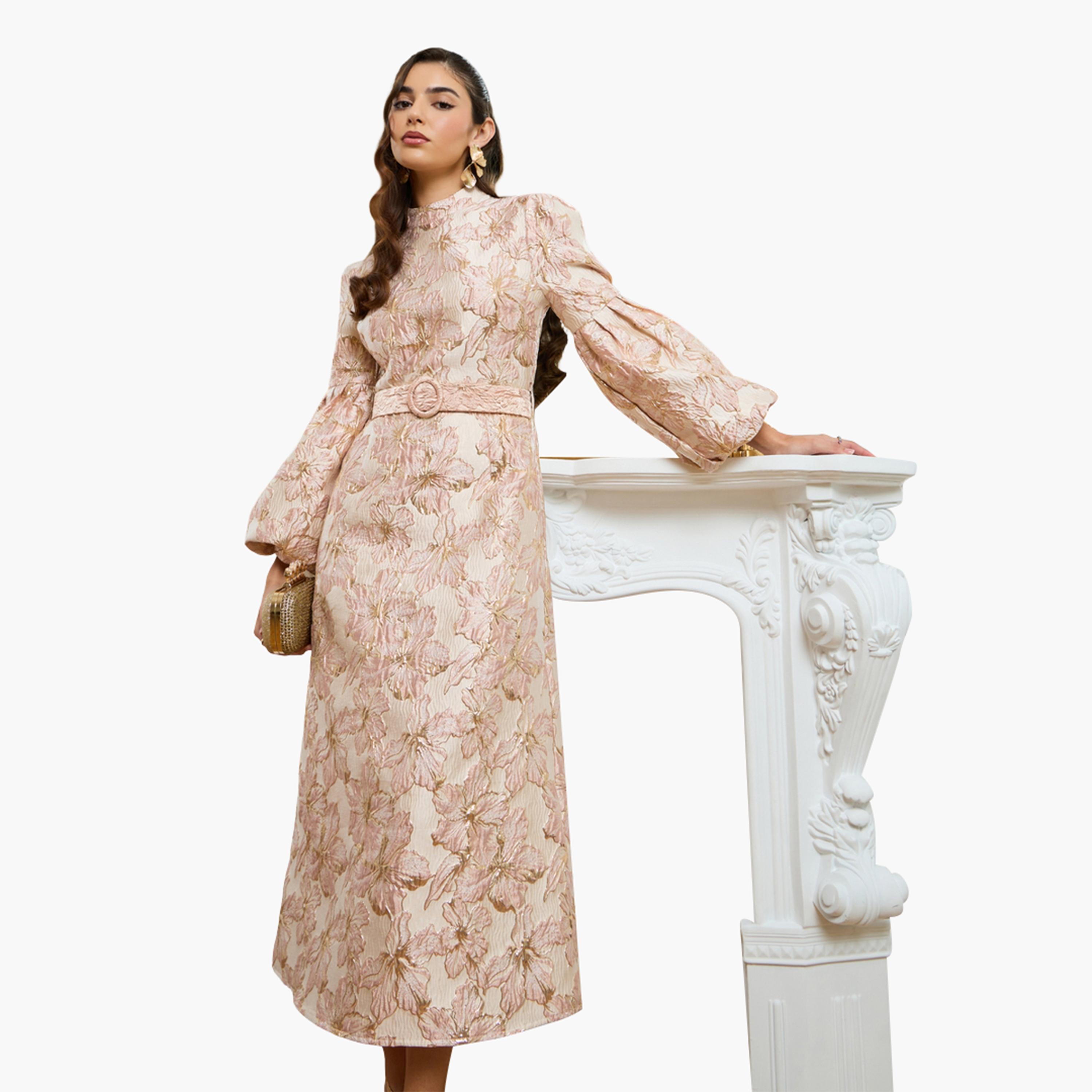 فستان طويل بتفاصيل جاكار بلون ذهبي-women-clothing-dresses-image-3