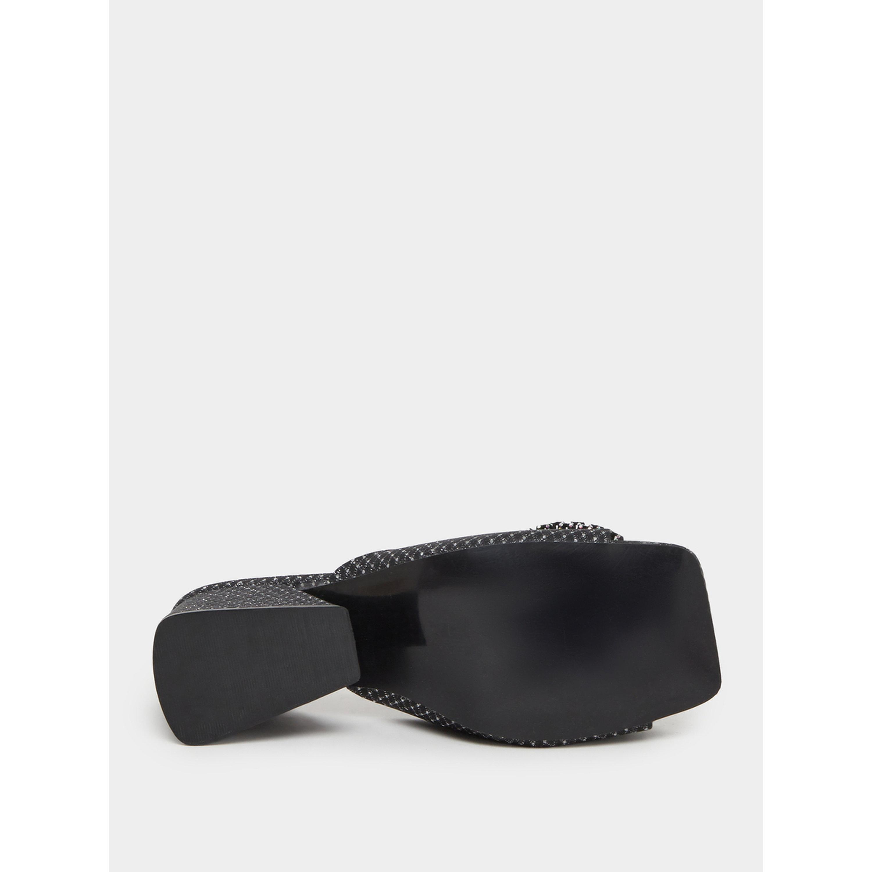 صندل نسائي أسود مزين بكعب سميك-women-shoes-sandals-heeled-image-5