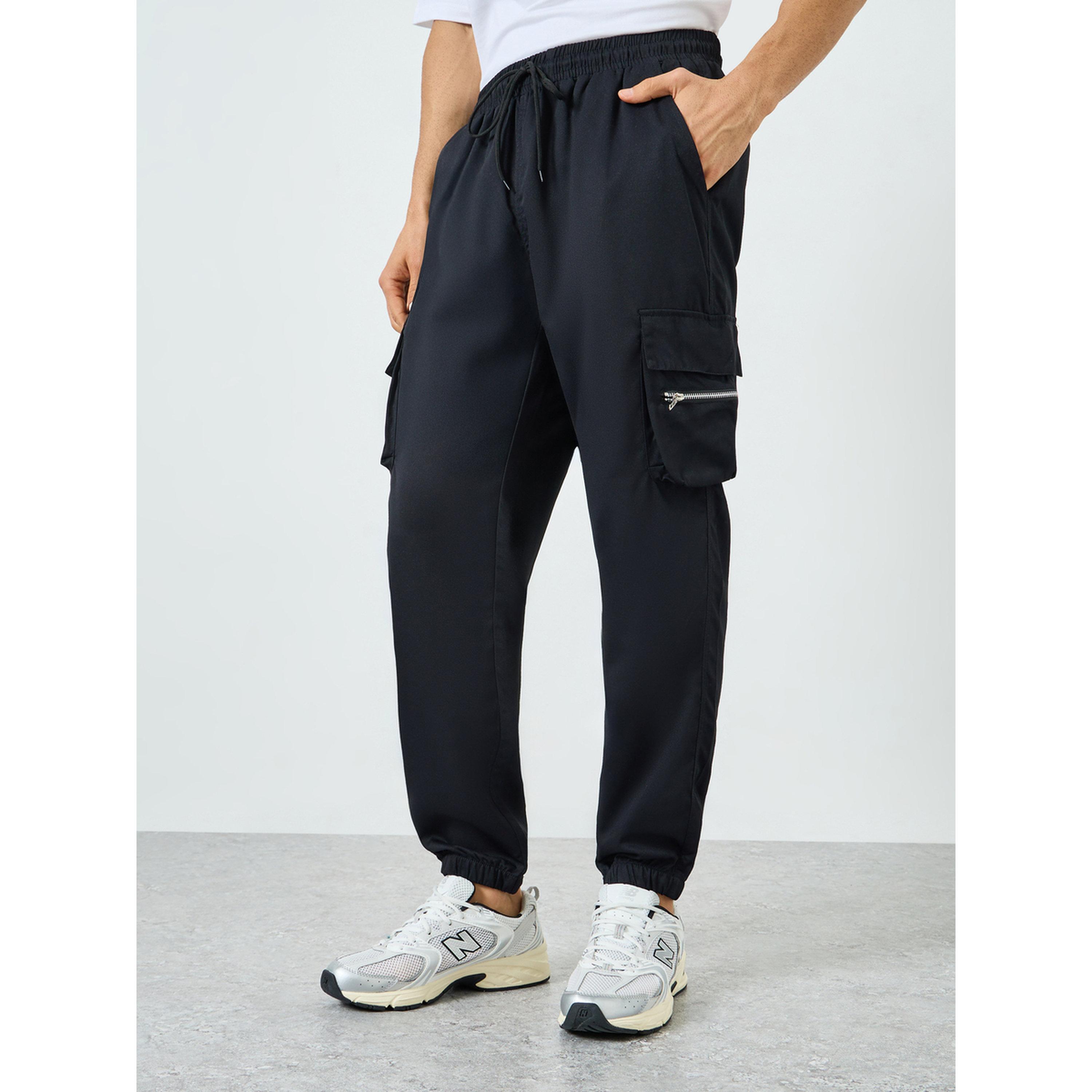 بنطال كارغو بقصة مريحة-men-clothing-bottoms-joggers-image-1