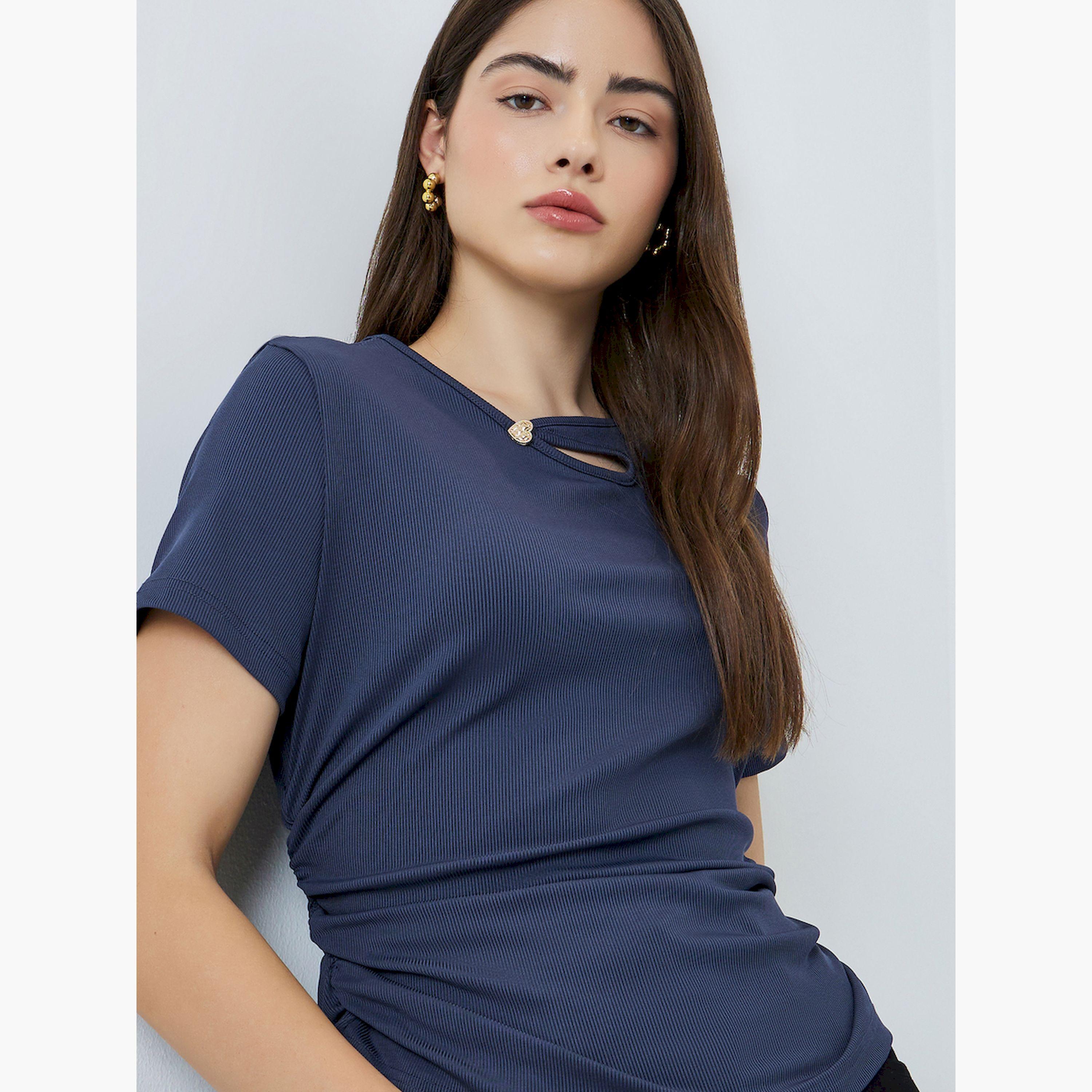 تيشيرت مضلع بحافة غير متماثلة-women-clothing-tshirts-image-3
