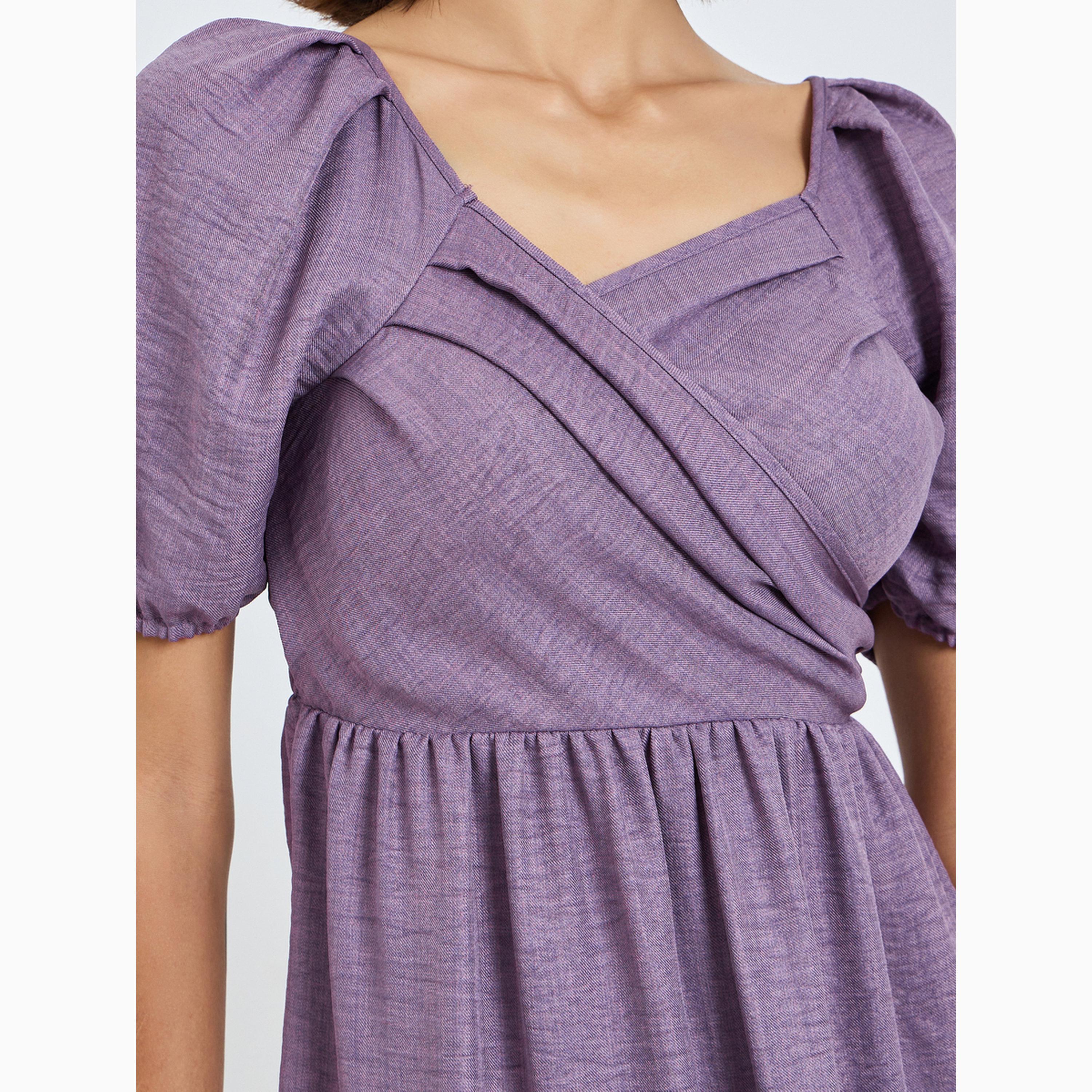 فستان طويل بحافة واسعة وأكمام منفوخة وكسرات مطوية-women-clothing-dresses-image-4