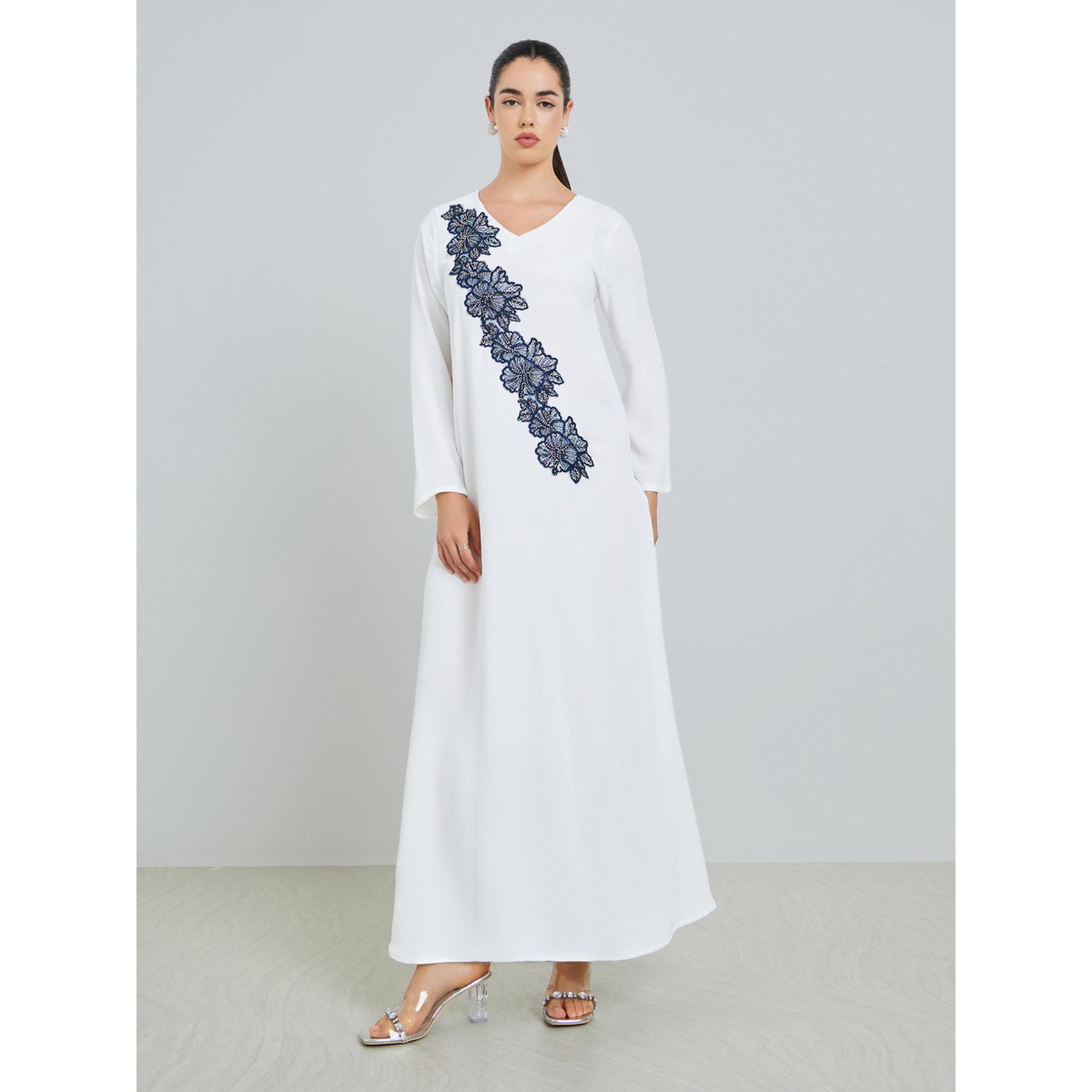 Styli Women White Embroidered A-Line Jalabiya-women-arabicclothing-jalabiyas-image-1