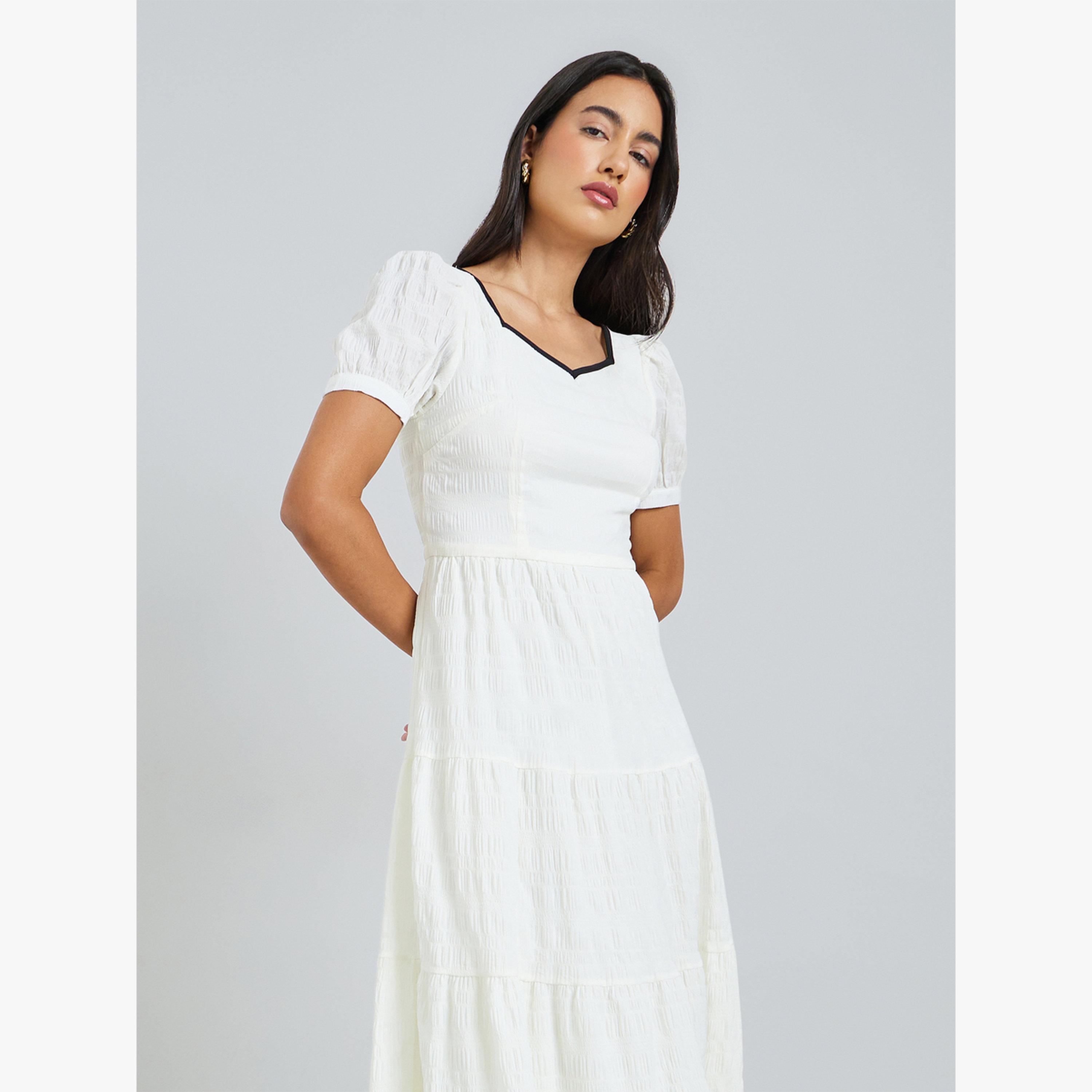 فستان طويل بطبقات وأكمام قصيرة وملمس بارز-women-clothing-dresses-image-3