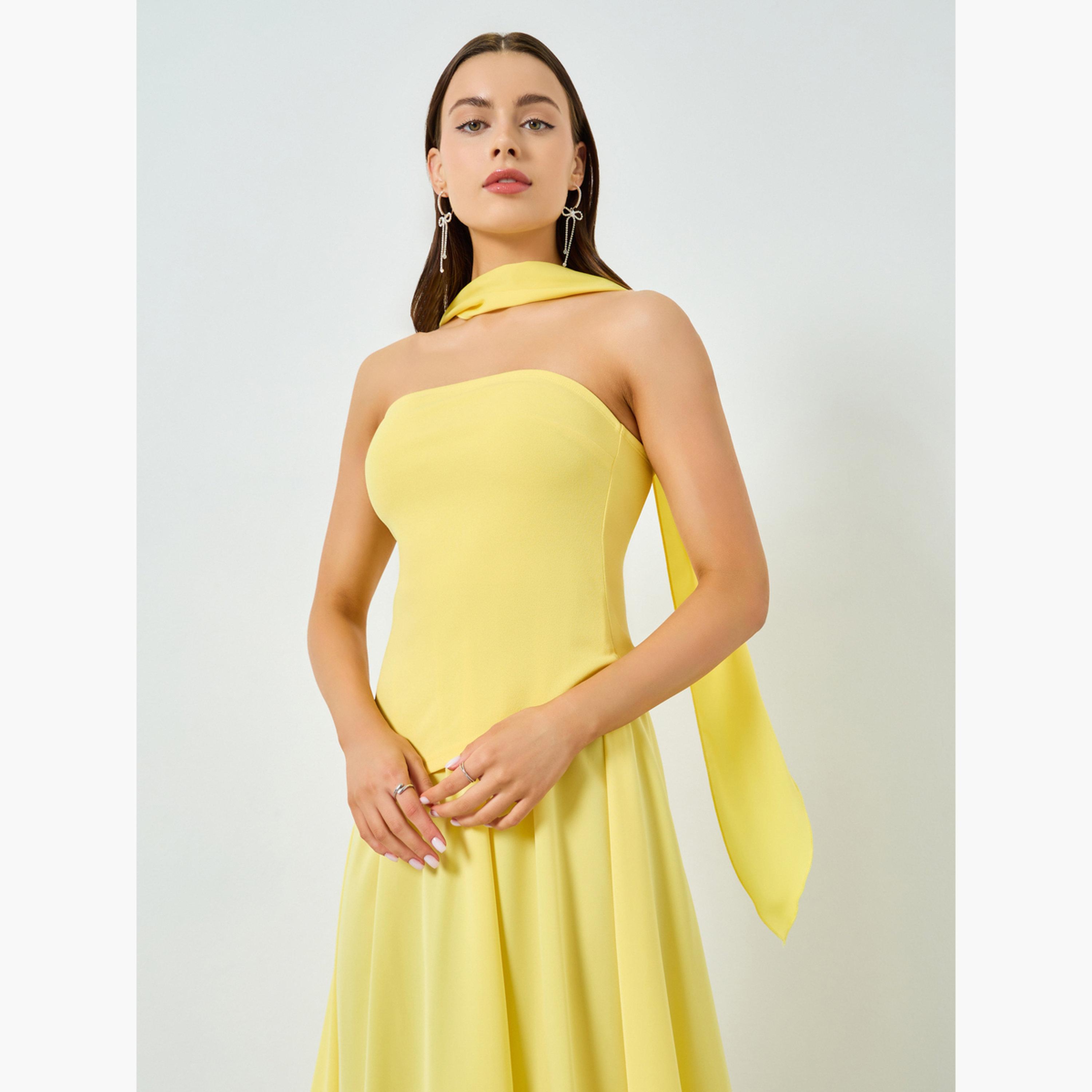 تيك تو - فستان ماكسي أصفر بدون أكمام بياقة باندو-women-clothing-dresses-image-4