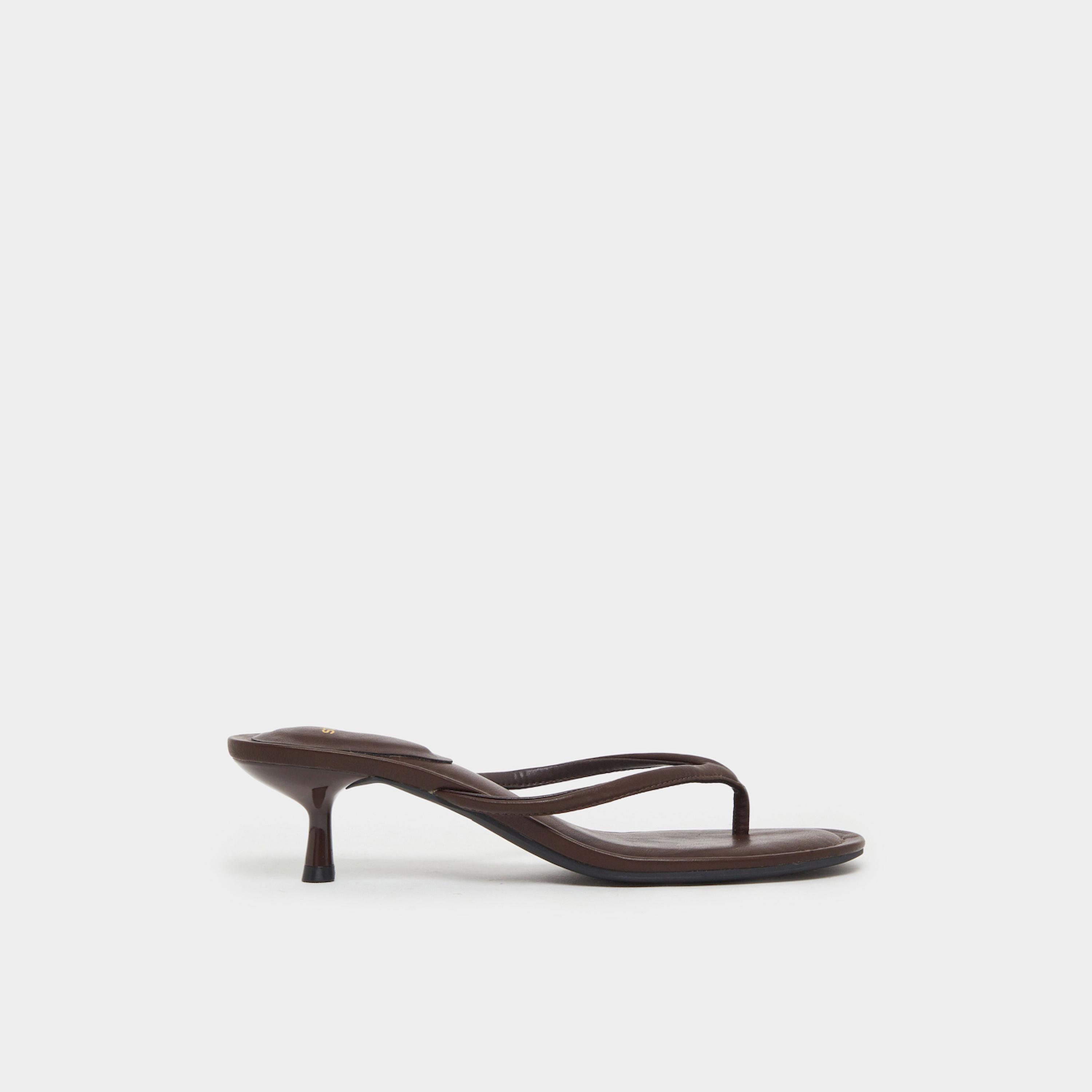 صندل ثونغ بكعب قطة منخفض-women-shoes-sandals-heeled-image-3
