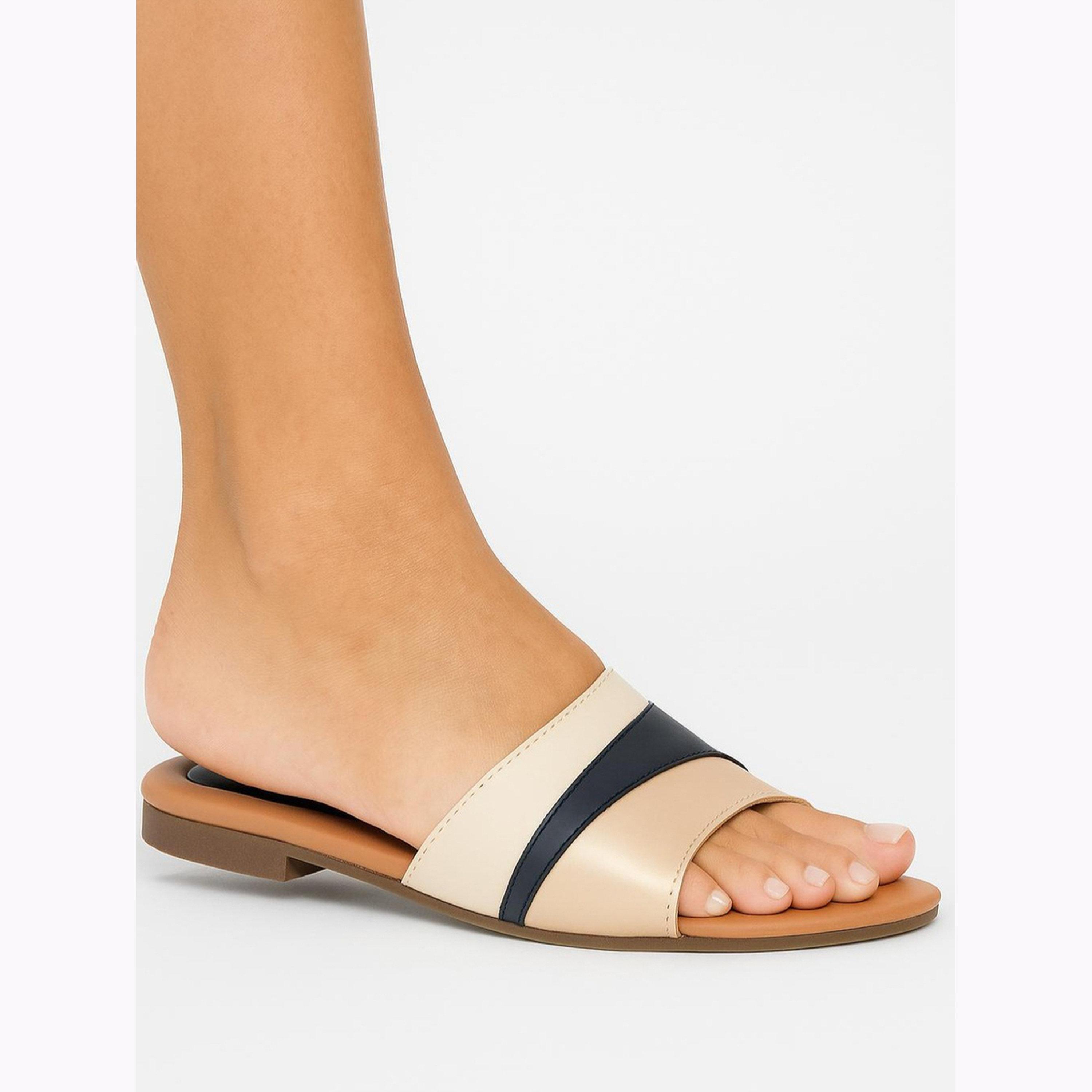 صندل بنمط كتل الألوان ومقدمة مفتوحة-women-shoes-sandals-flats-image-2