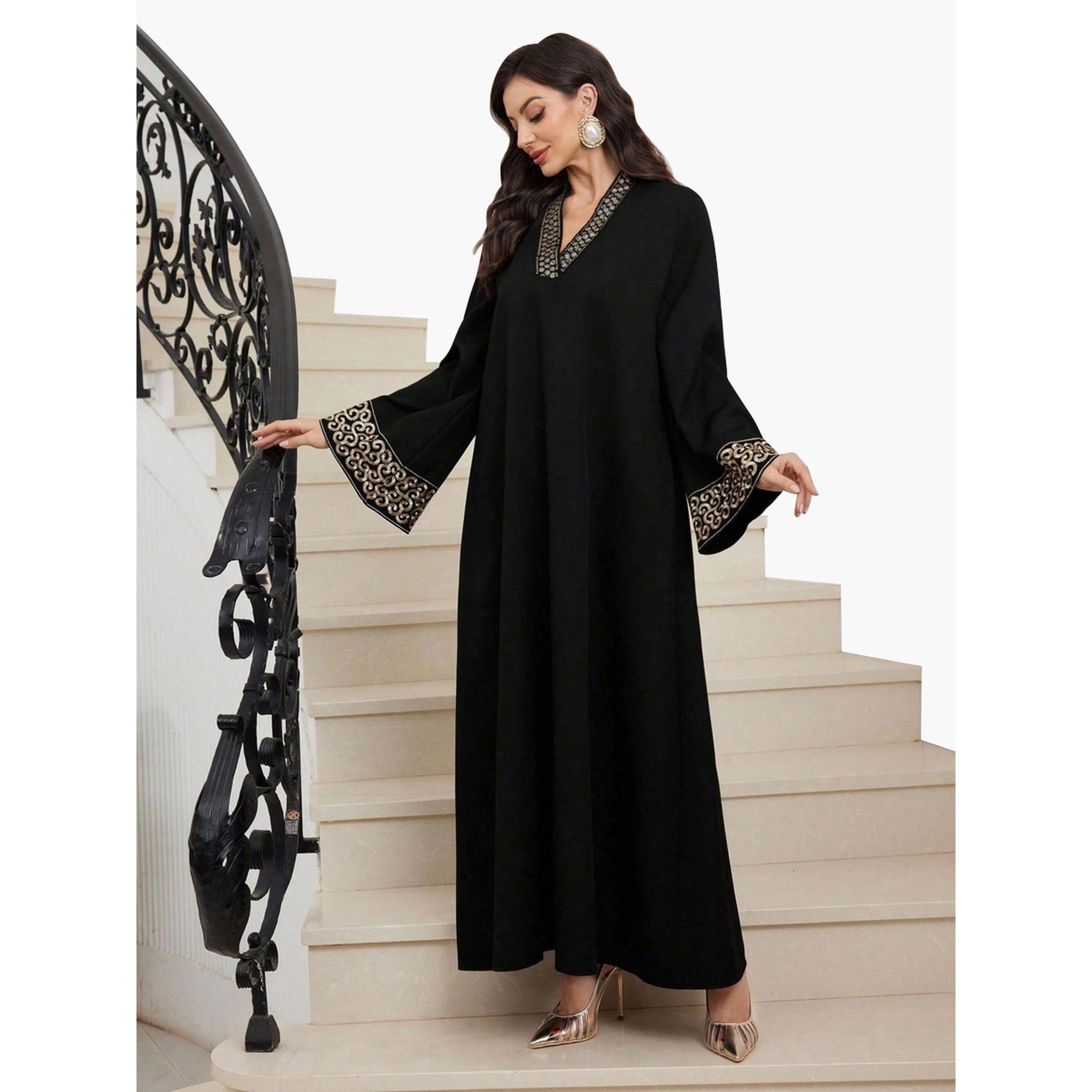 جلابية مطرزة بقصة واسعة-women-arabicclothing-jalabiyas-image-3