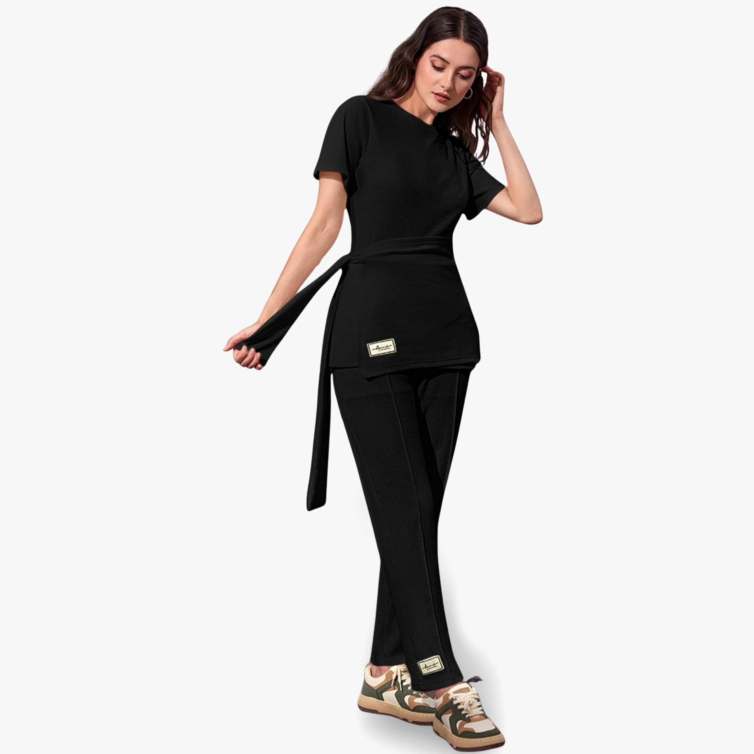 طقم منسق من بلوزة برباط خصر وبنطال-women-clothing-coordsets-image-1