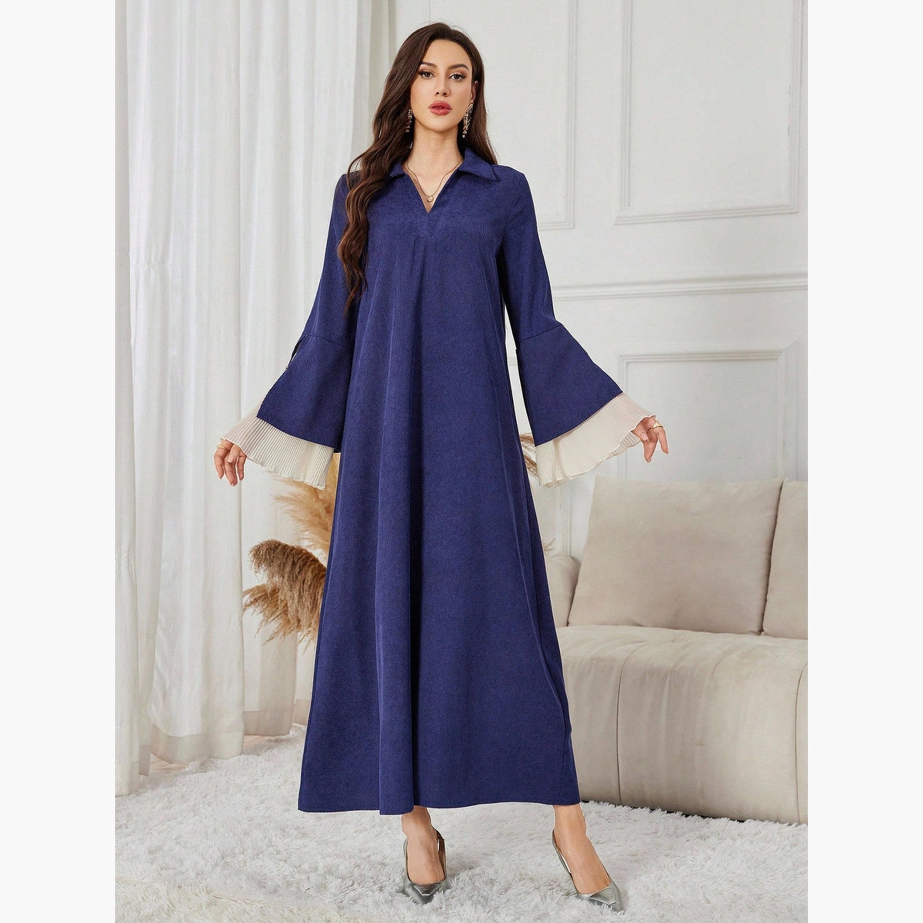 جلابية كحلي بياقة مفتوحة وأكمام واسعة-women-arabicclothing-jalabiyas-image-1