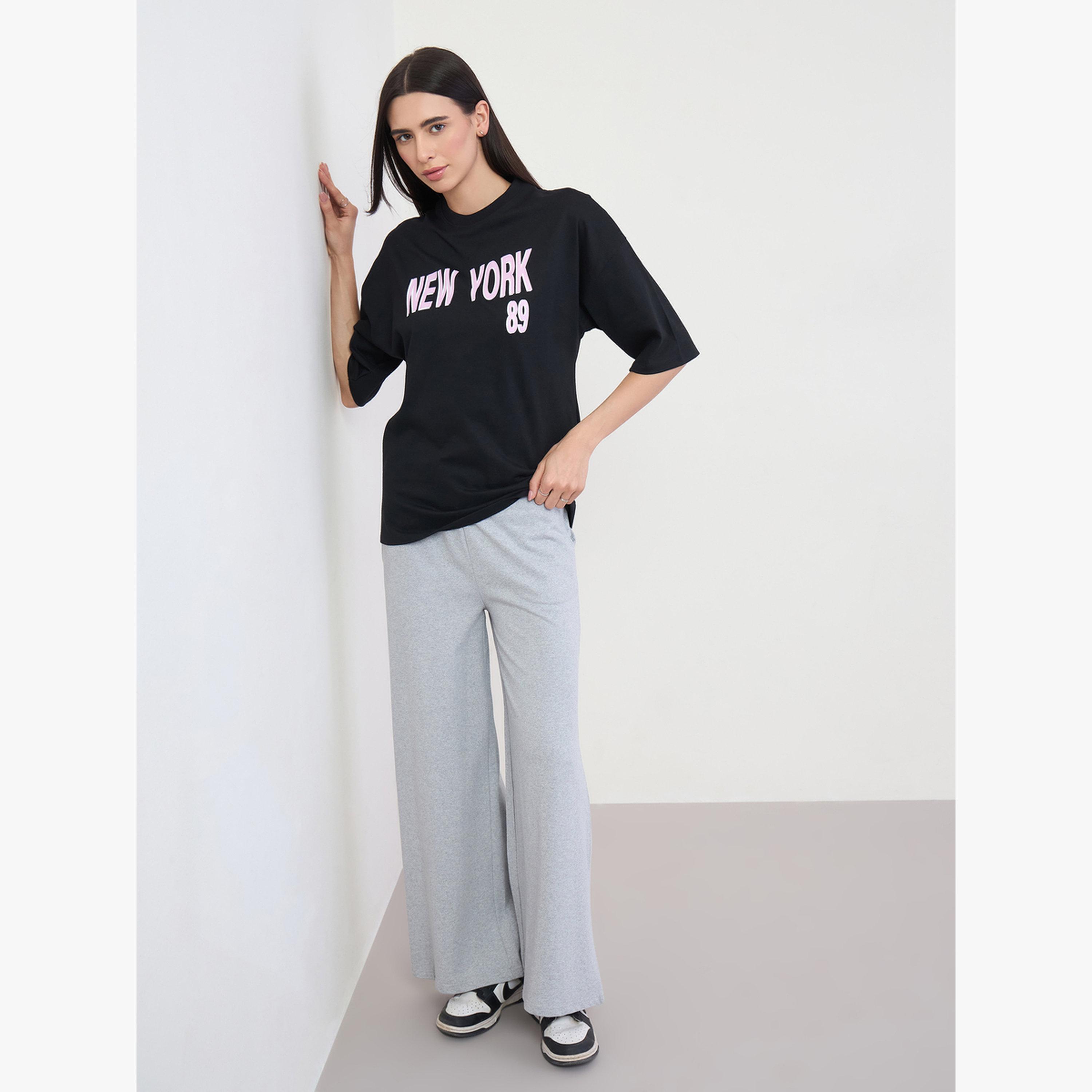تيشيرت فضفاض بطبعة شعار-women-clothing-tshirts-image-2