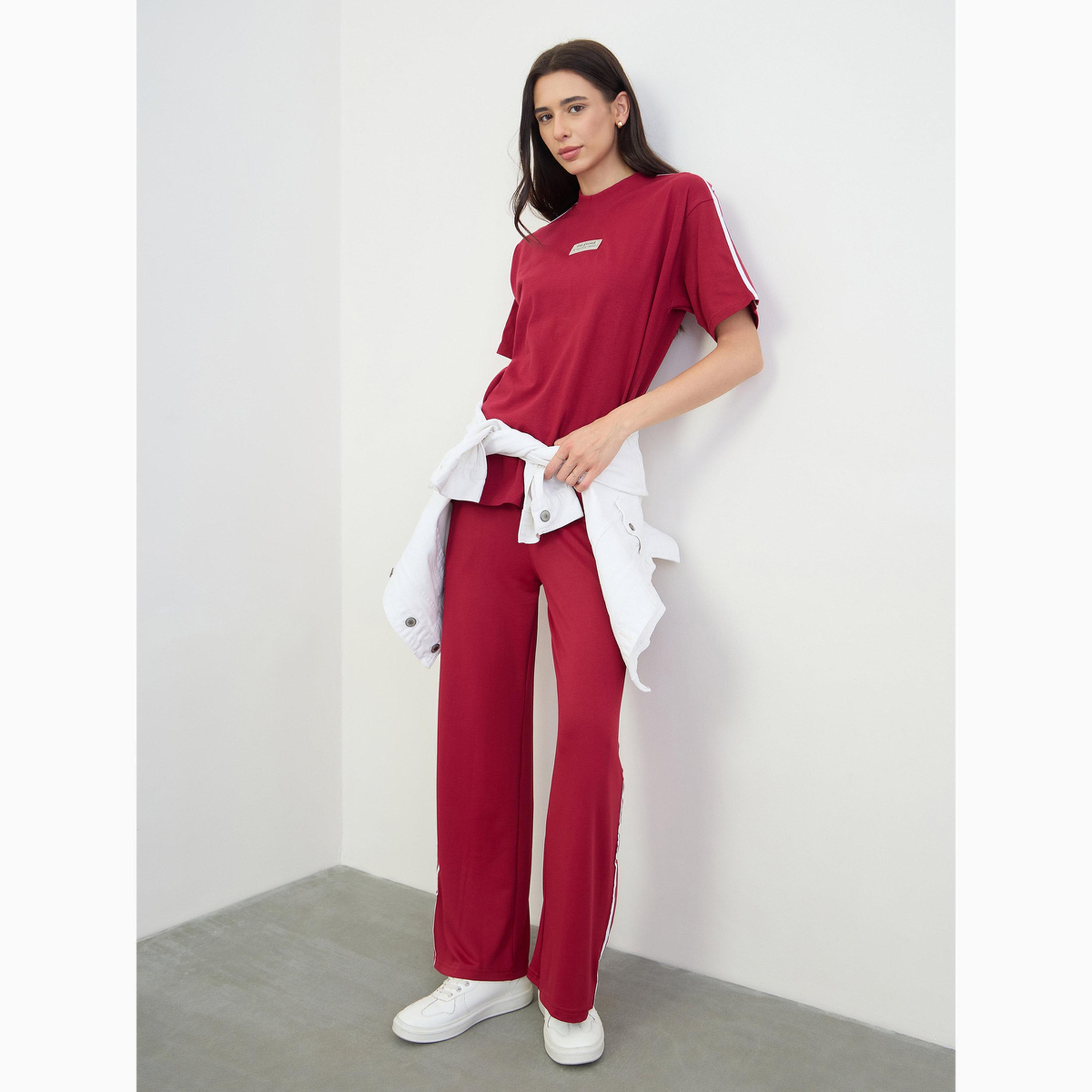 Styli Burgundy Badge Detail Oversized T-Shirt-women-clothing-tshirts-image-2