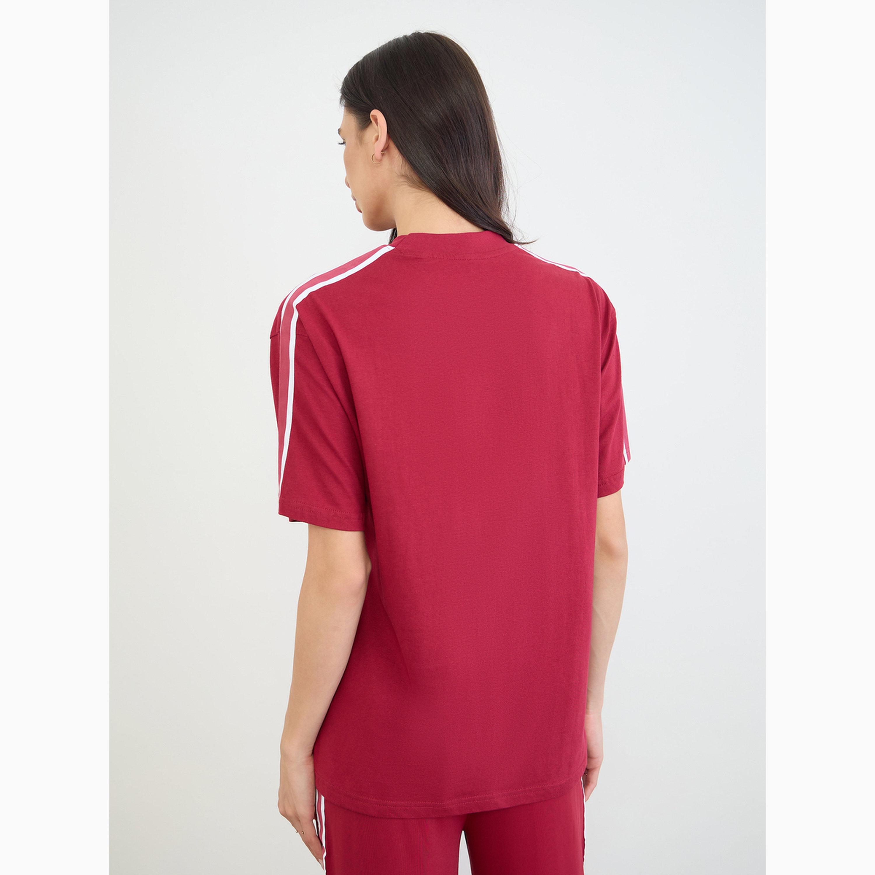 Styli Burgundy Badge Detail Oversized T-Shirt-women-clothing-tshirts-image-4