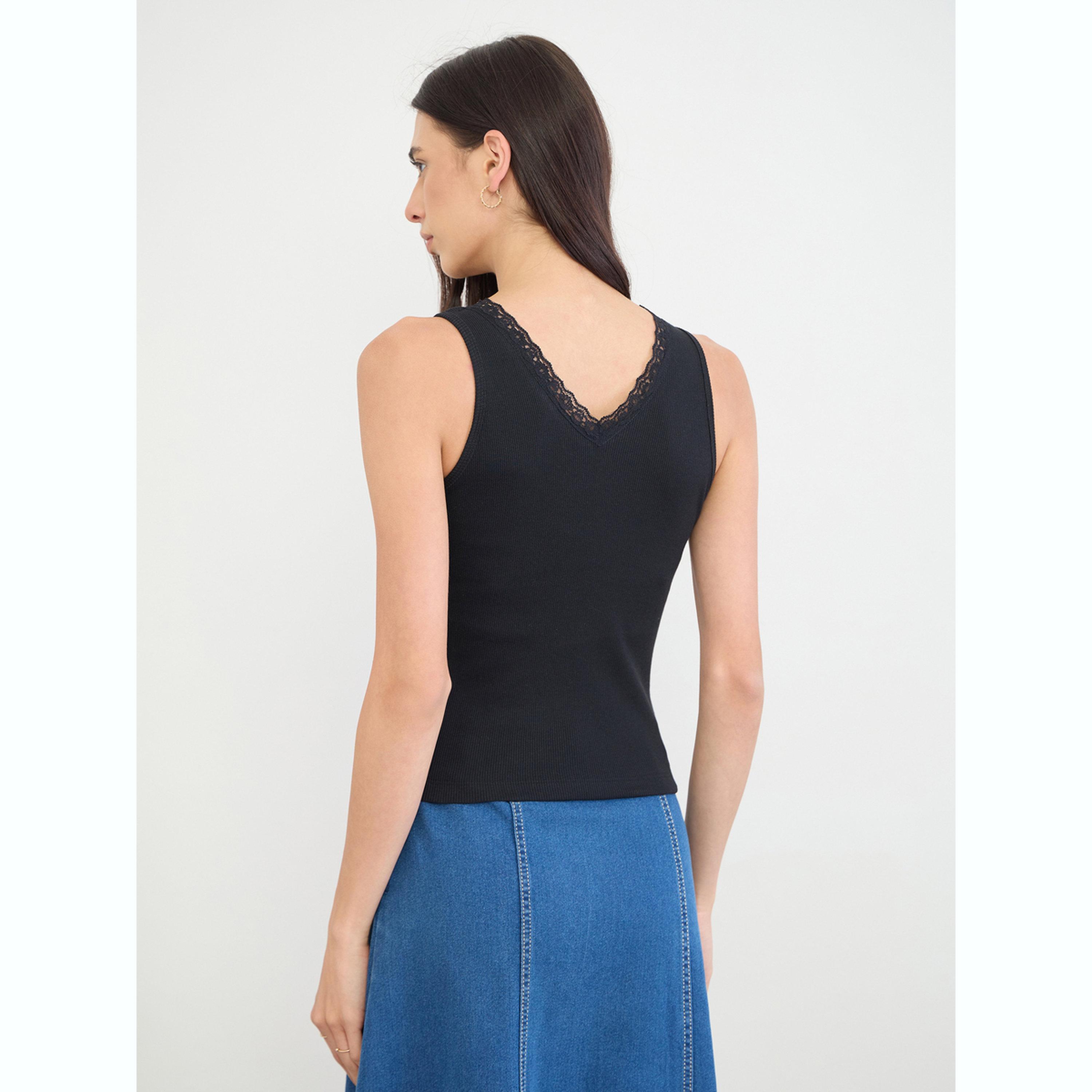 بلوزة بلا أكمام مضلعة بتفاصيل دانتيل-women-clothing-shirtsandblouses-blouses-image-4