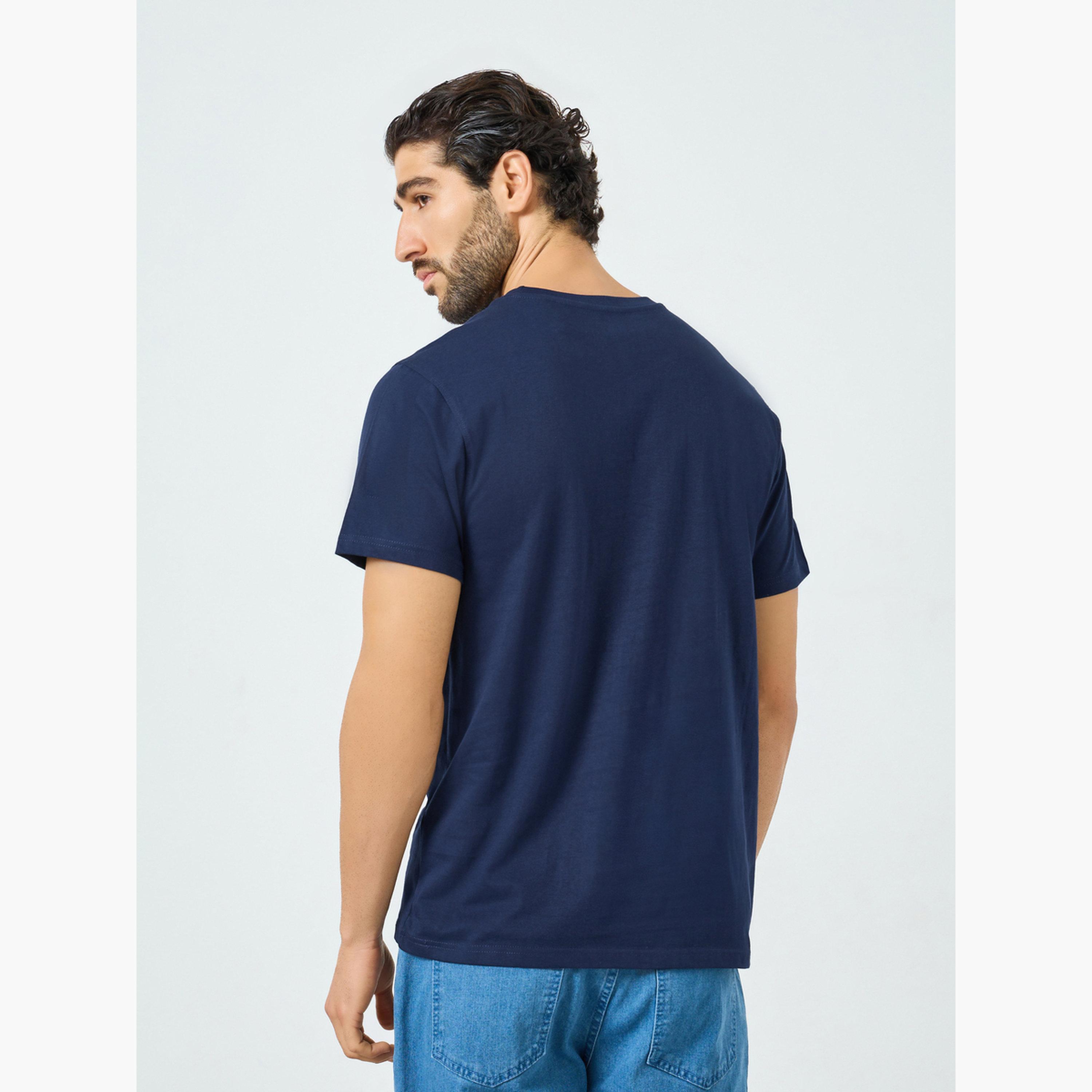 تيشيرت بياقة دائرية وأكمام قصيرة-men-clothing-tshirtsandpolos-polos-image-4