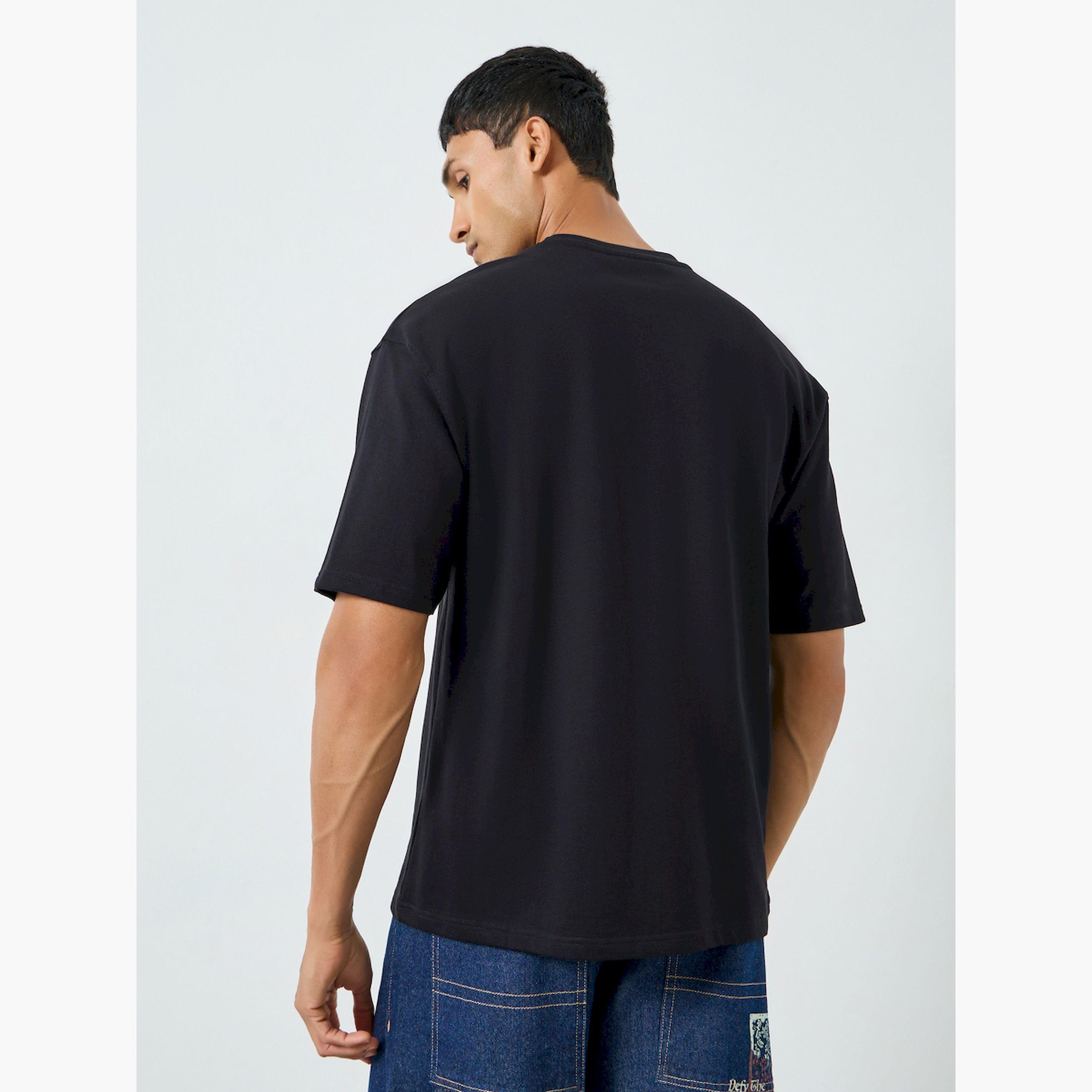 تيشيرت بياقة دائرية وقصة واسعة-men-clothing-tshirtsandpolos-tshirts-image-4