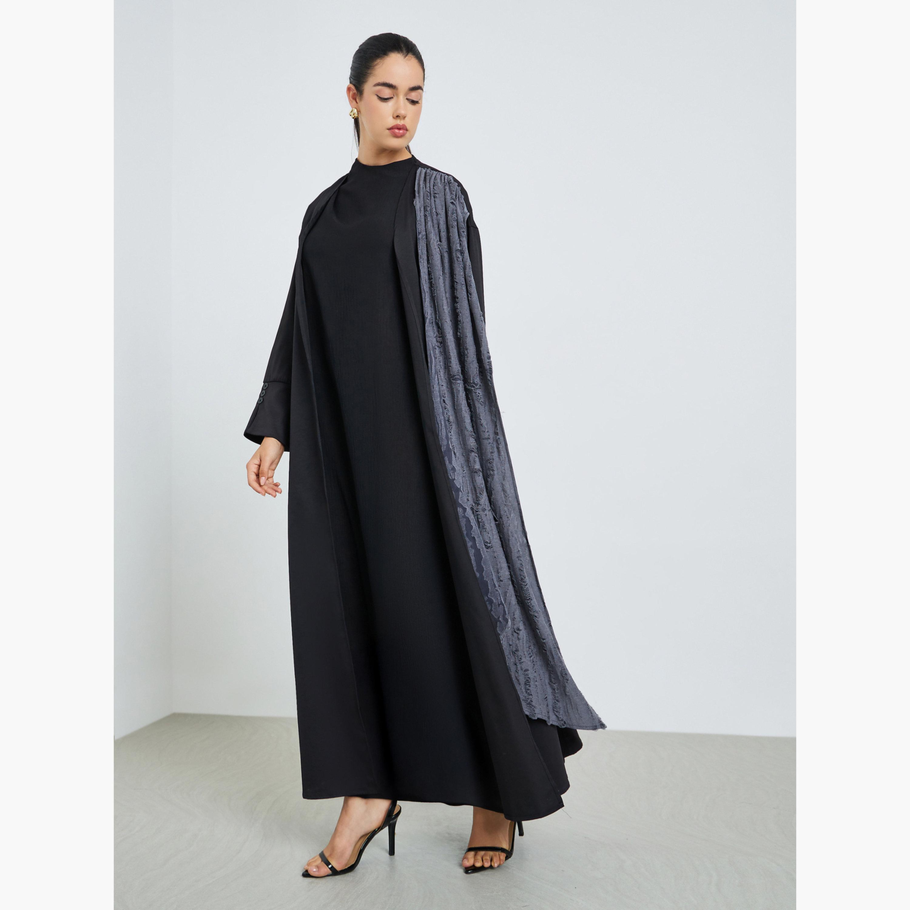 عباية سوداء مع وشاح مطبوع بملمس بارز-women-arabicclothing-abayas-image-2