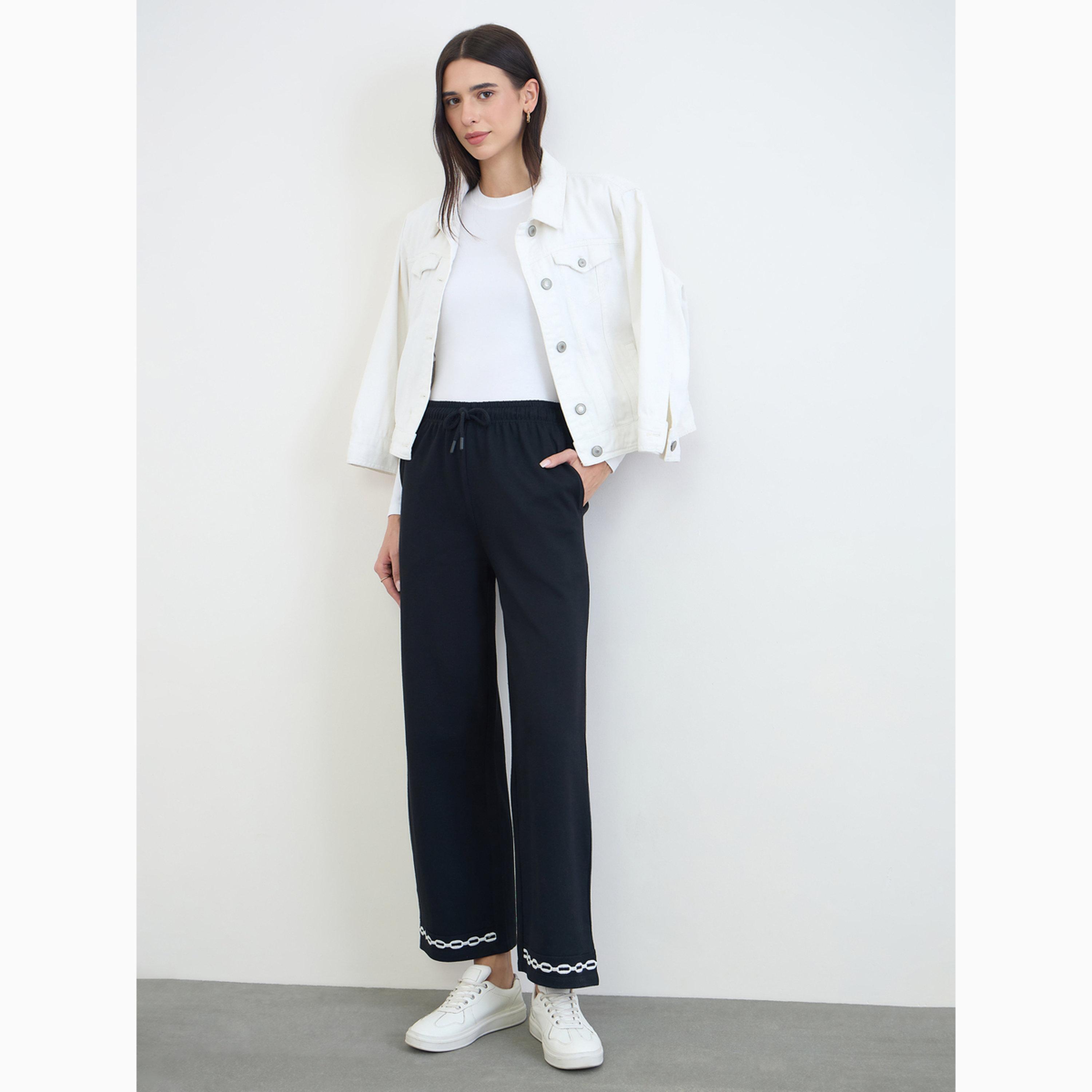 جوغر بأرجل واسعة وحافة مطرزة-women-clothing-bottoms-joggers-image-2