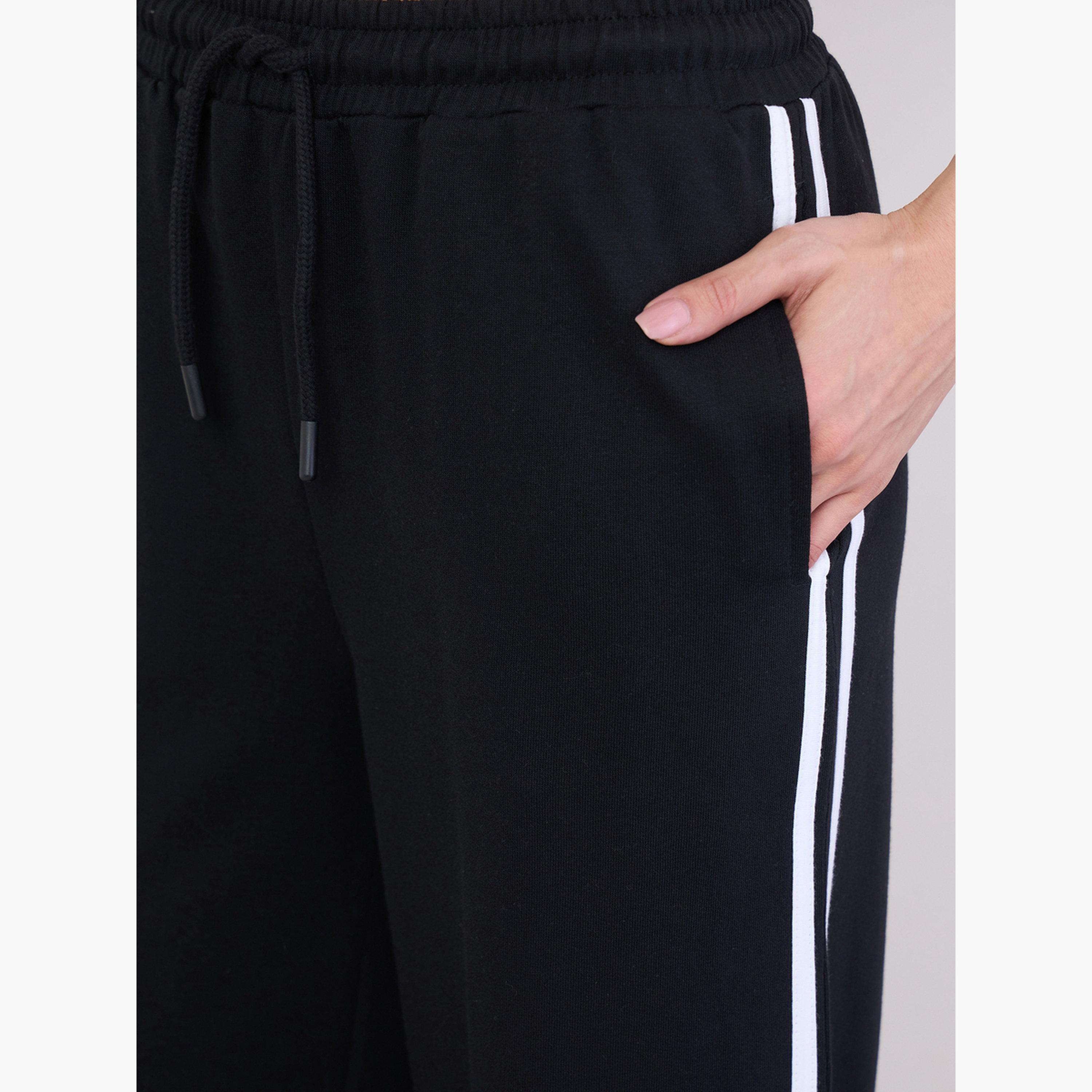 ستايلي - بنطال رياضي أسود واسع الساقين بتفاصيل شريط جانبي-women-clothing-bottoms-joggers-image-3