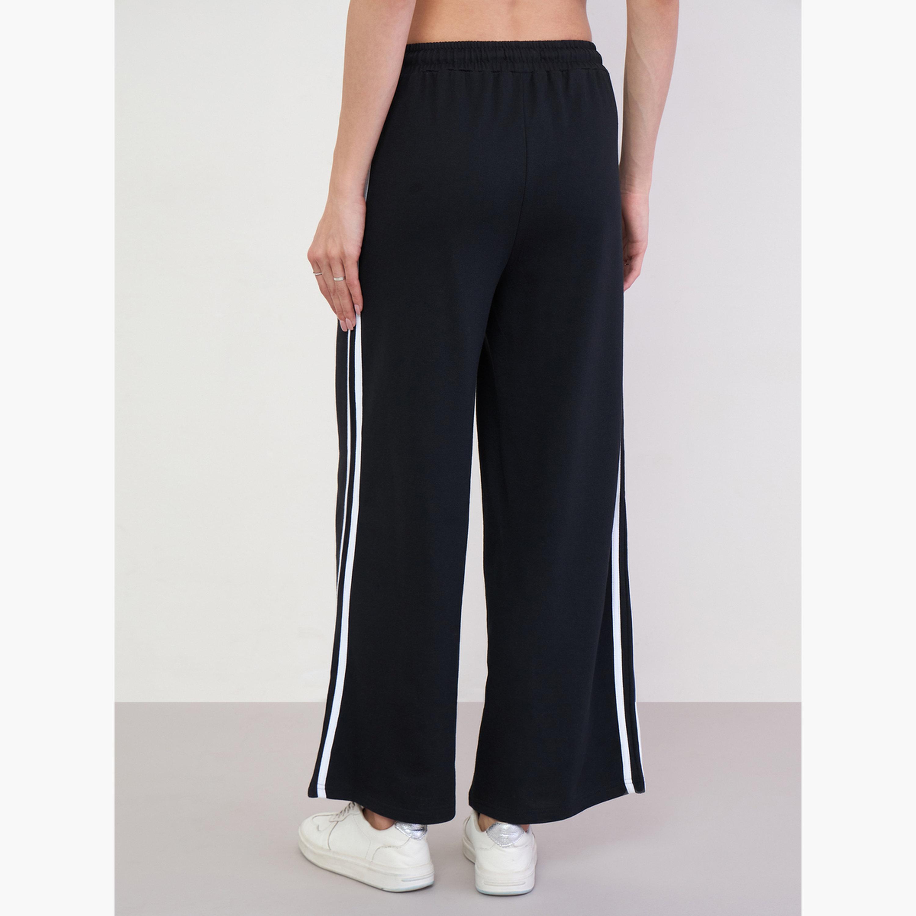 ستايلي - بنطال رياضي أسود واسع الساقين بتفاصيل شريط جانبي-women-clothing-bottoms-joggers-image-4