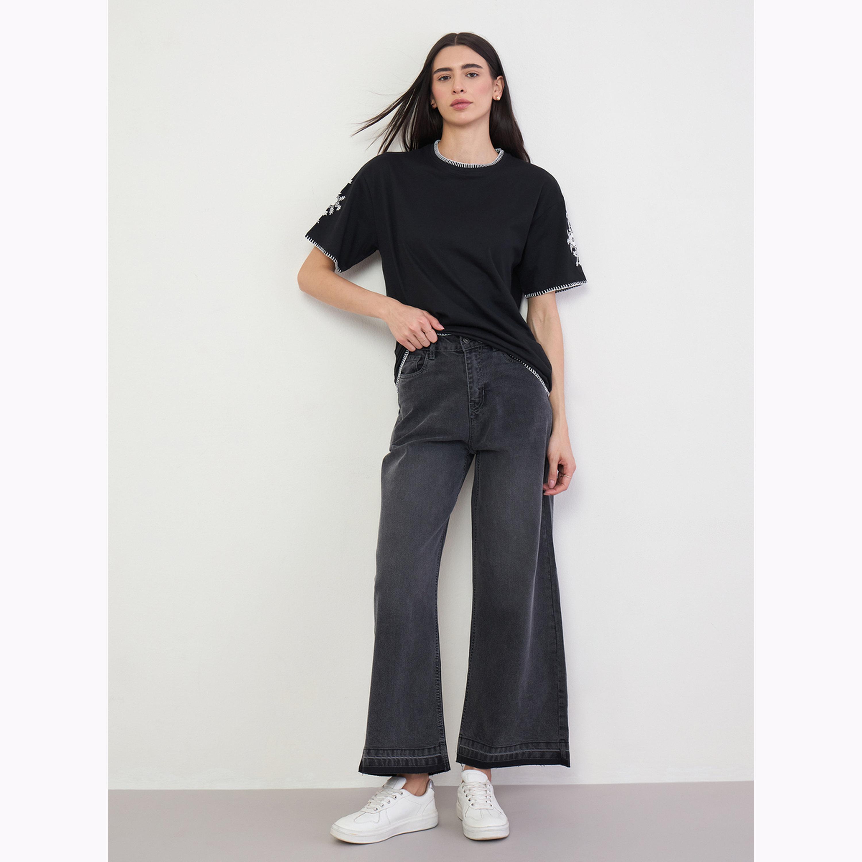 جينز بخصر متوسط الارتفاع وأرجل واسعة-women-clothing-bottoms-jeans-image-2