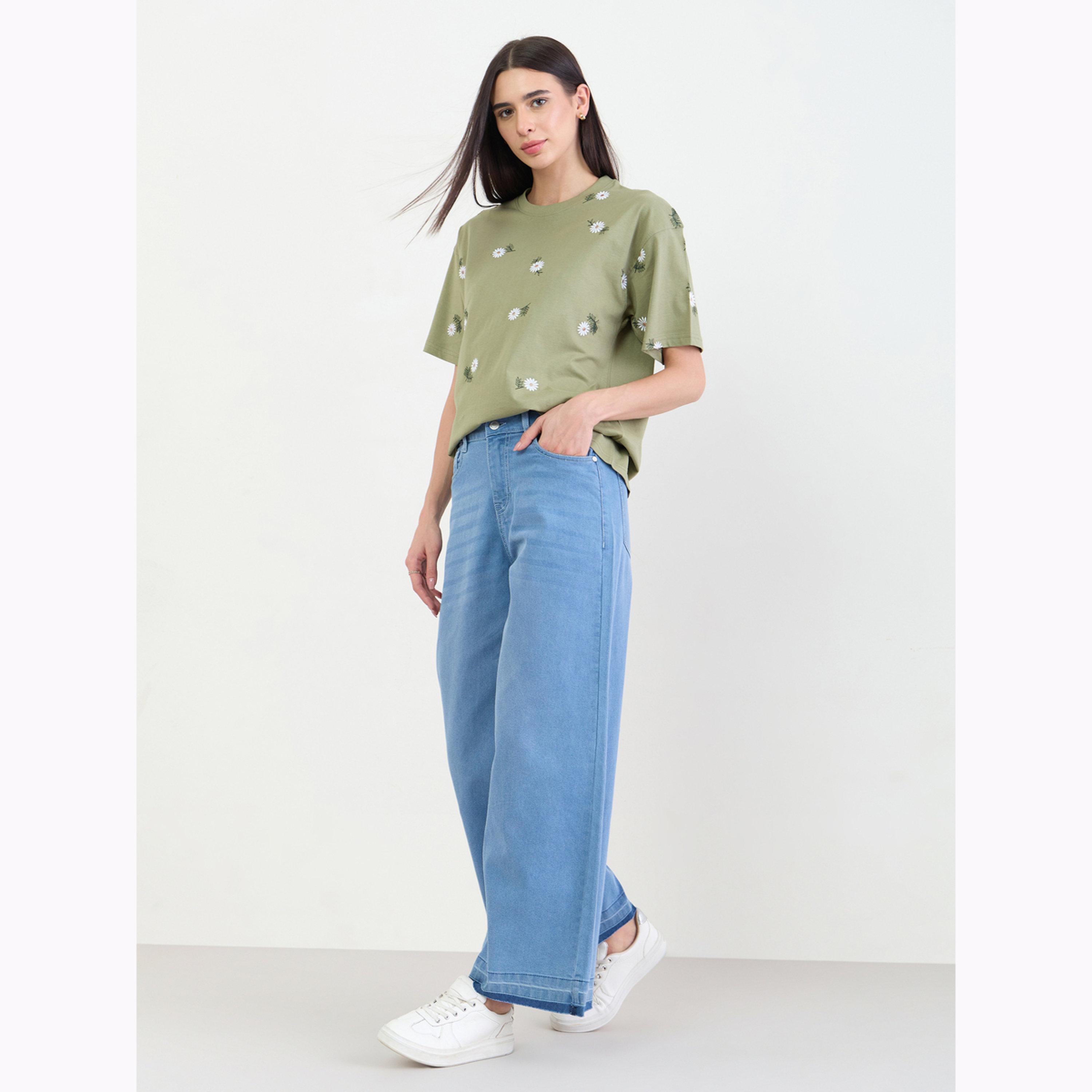 جينز بخصر متوسط الارتفاع وأرجل واسعة-women-clothing-bottoms-jeans-image-2