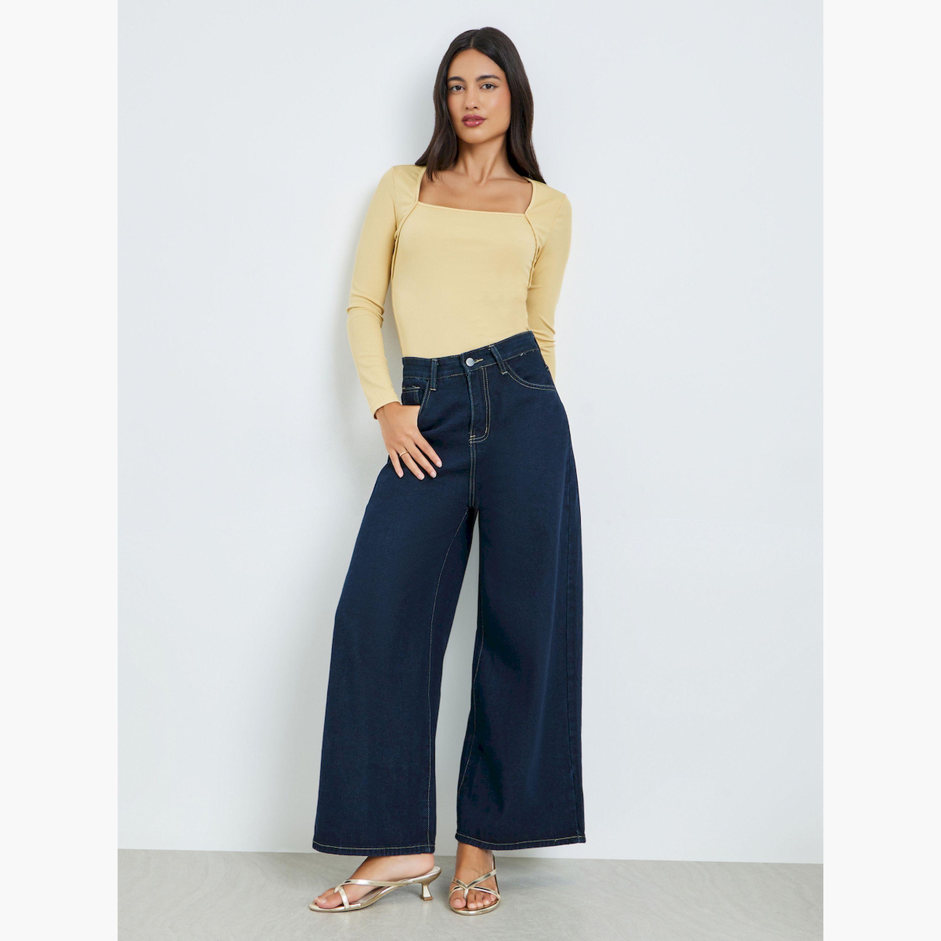 ستايلي - بلوزة ضيقة برقبة مربعة من التريكو لون اصفر-women-clothing-tshirts-image-2