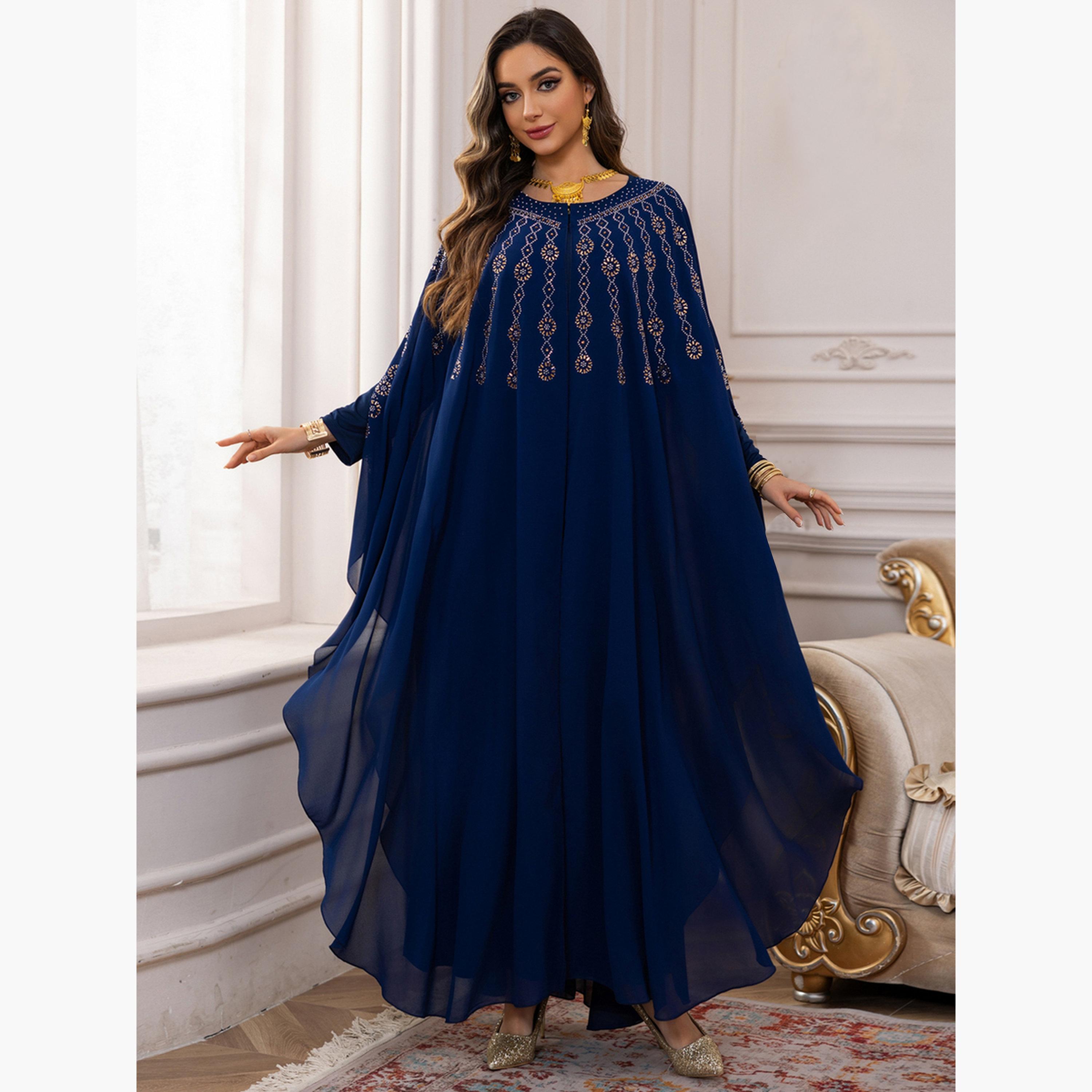 تيك تو - طقم عباءة وفستان محتشم باللون الأزرق الداكن مزين بتطريزات على شكل عباءة-women-arabicclothing-sets-image-3