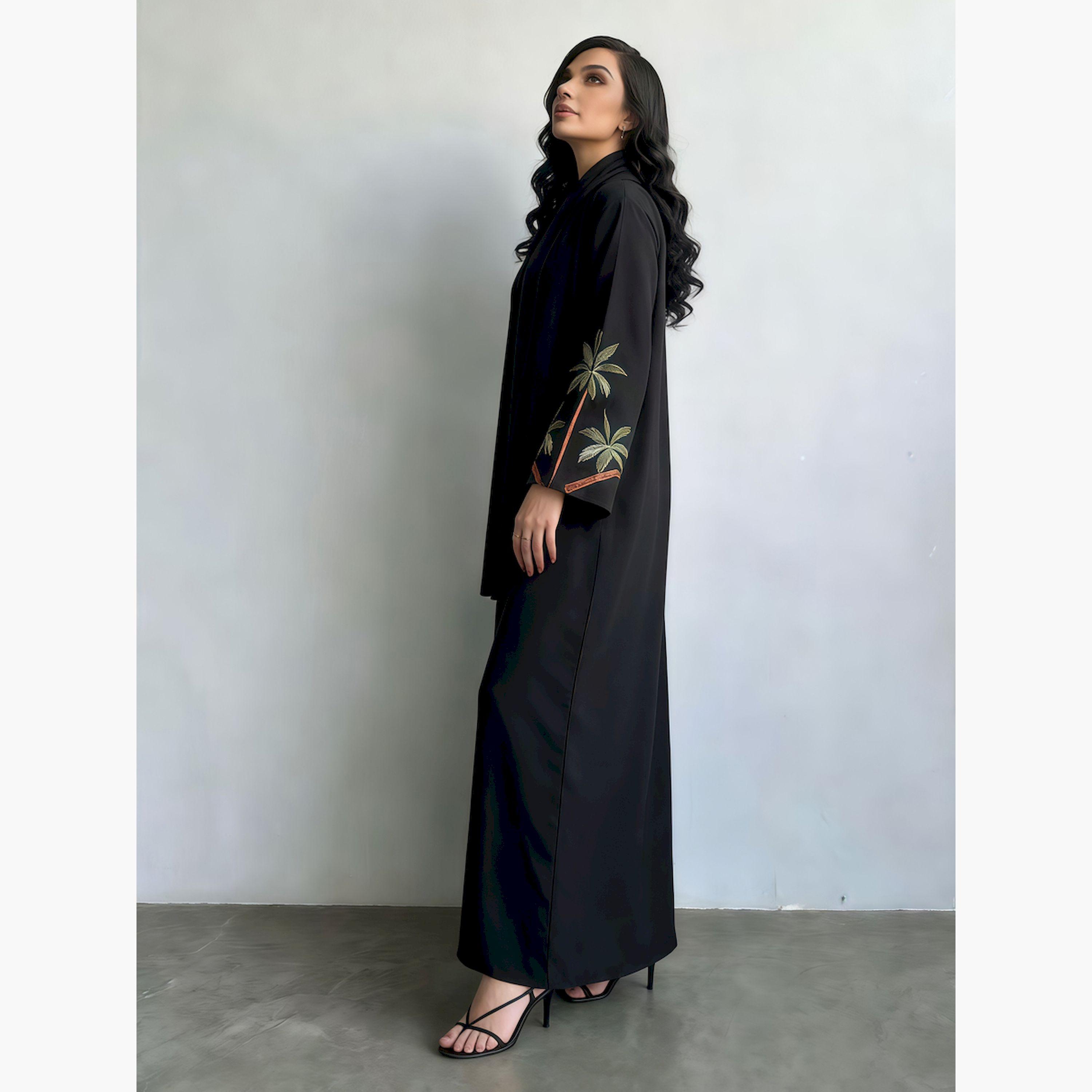 عباية نسائية مفتوحة من الأمام ومطرزة بلون أسود-women-arabicclothing-abayas-image-3