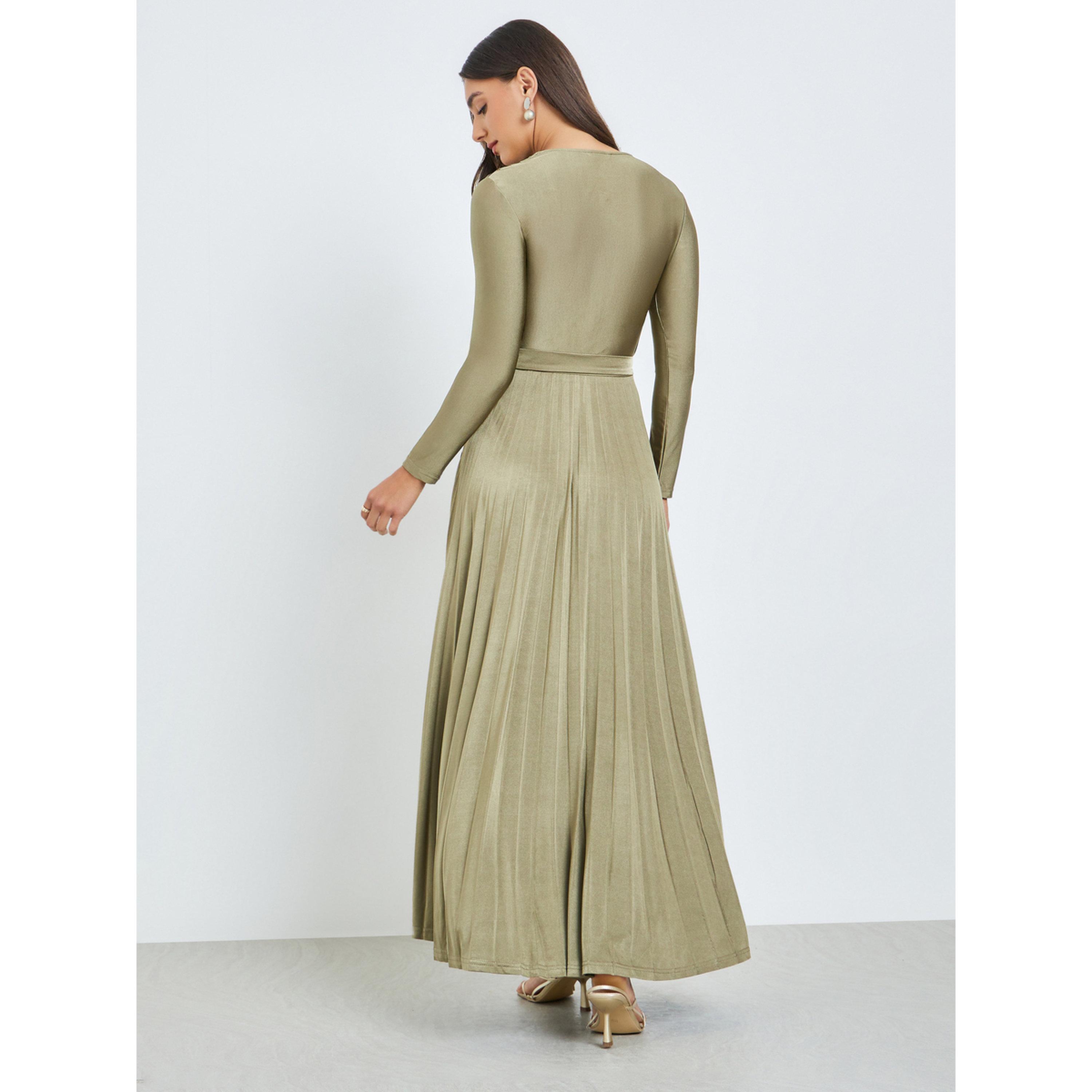 فستان طويل بحافة واسعة وكسرات ساتان-women-clothing-dresses-image-4