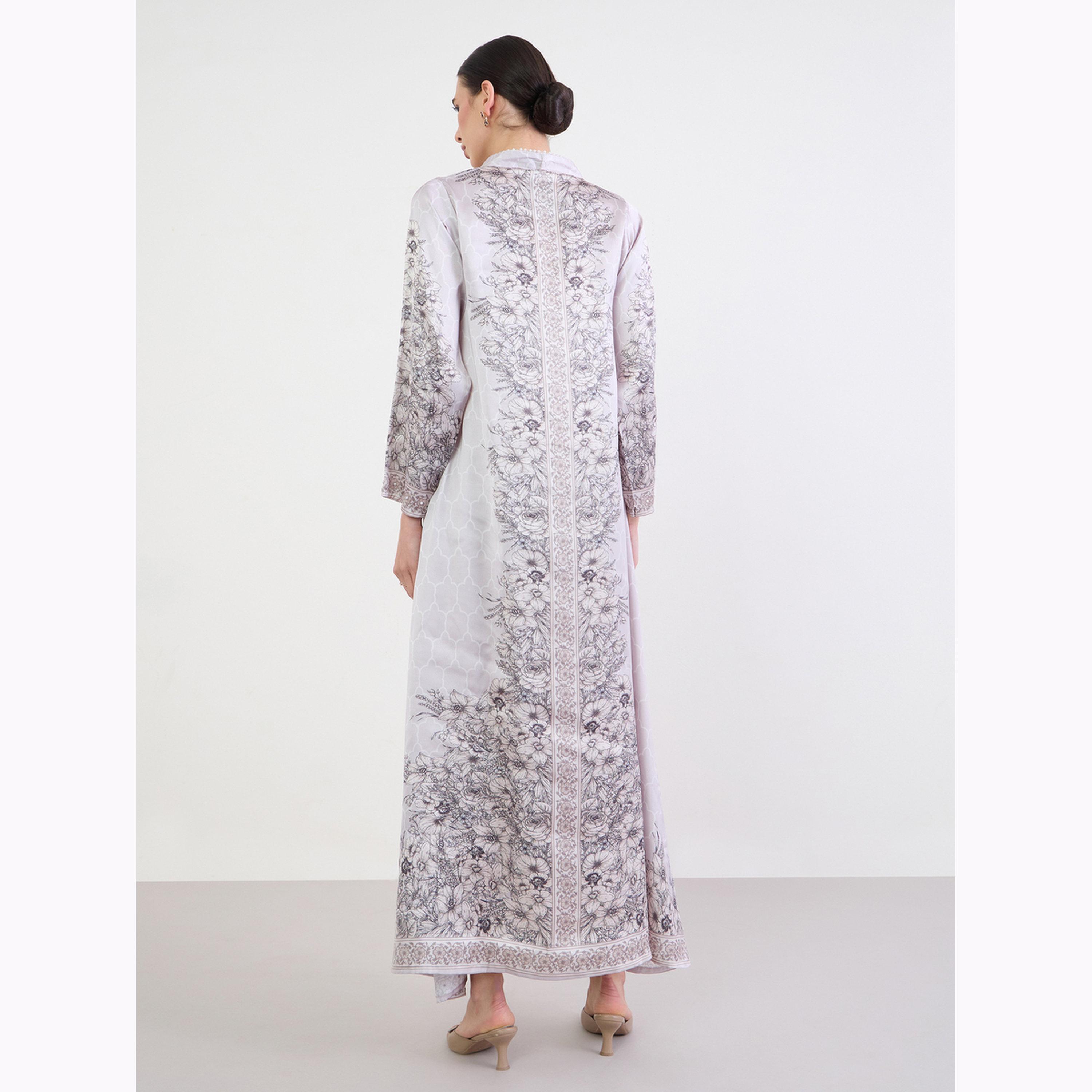Amirah X Styli Grey Placement Print A-Line Jalabiya-women-arabicclothing-jalabiyas-image-4