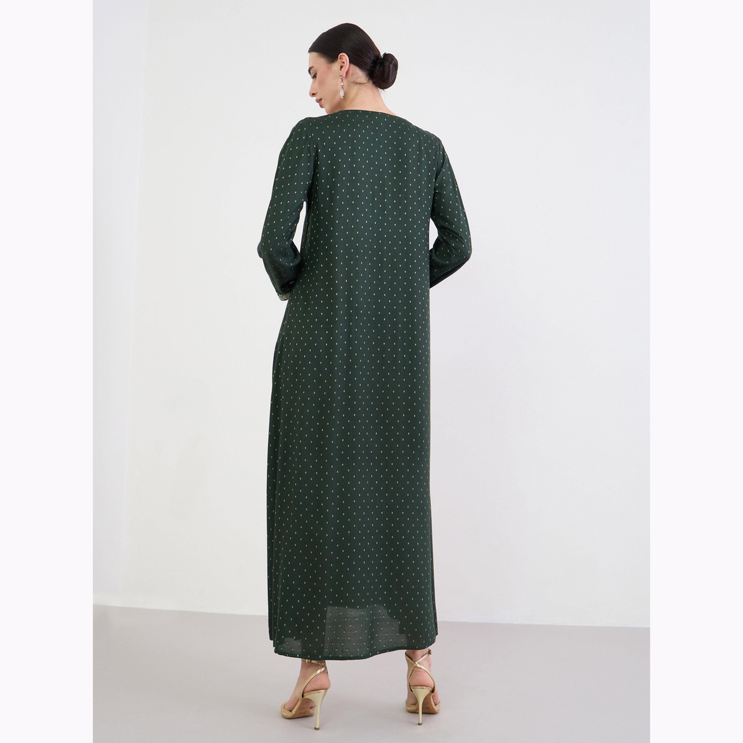 Amirah X Styli Green Embroidered A-Line Jalabiya-women-arabicclothing-jalabiyas-image-4