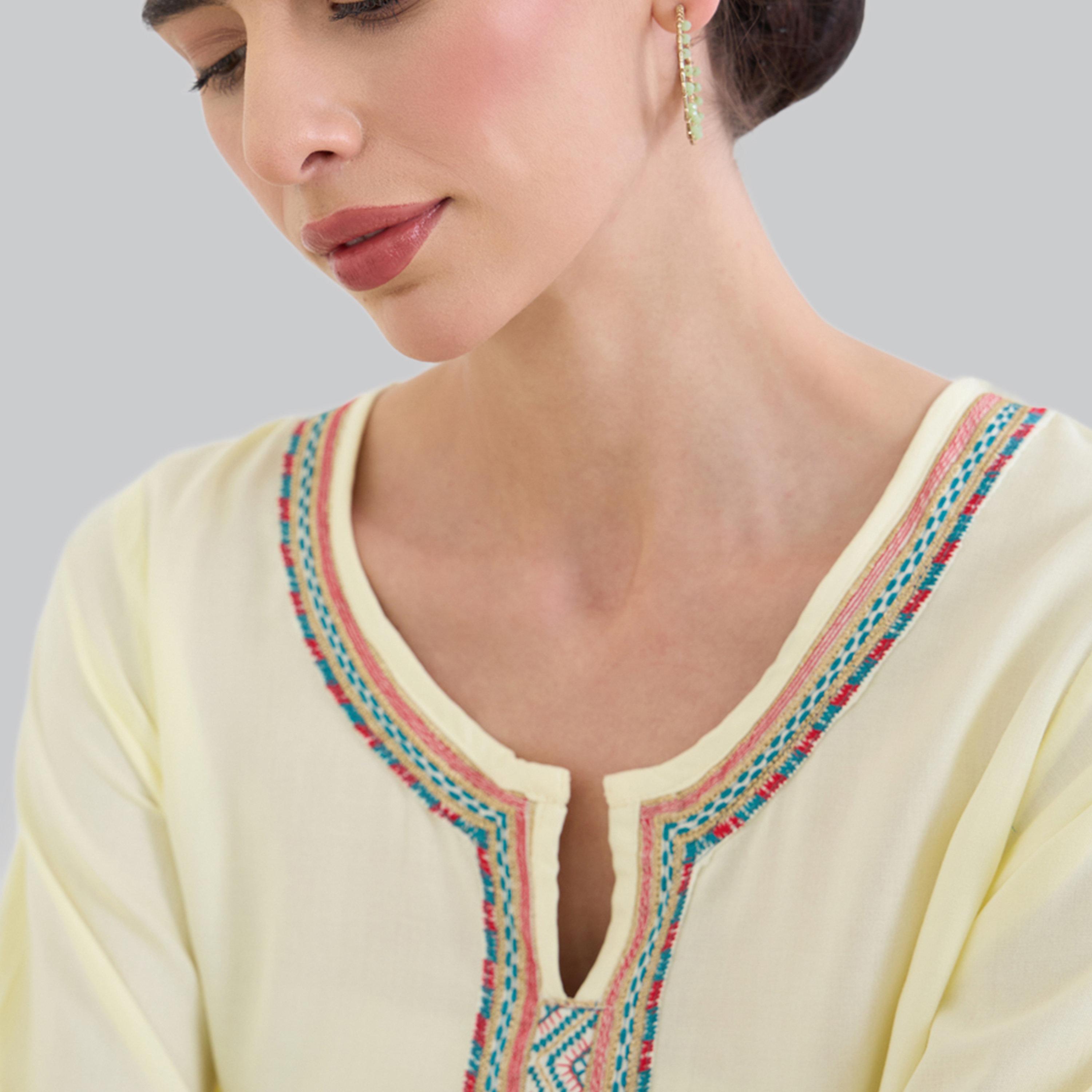 جلابية بياقة مفتوحة مطرزة-women-arabicclothing-jalabiyas-image-5