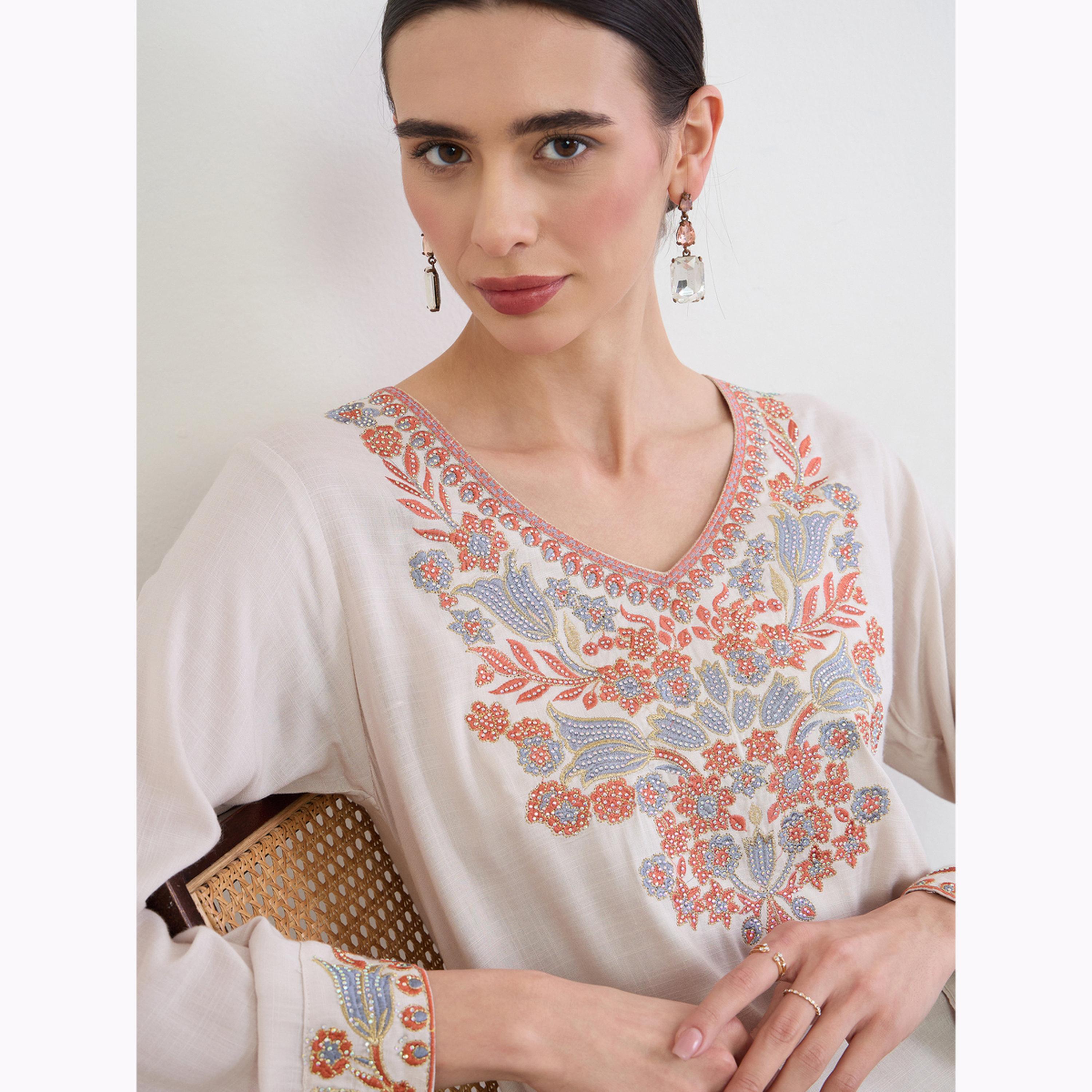 Amirah X Styli Beige Floral Embroidered A-Line Jalabiya-women-arabicclothing-jalabiyas-image-5