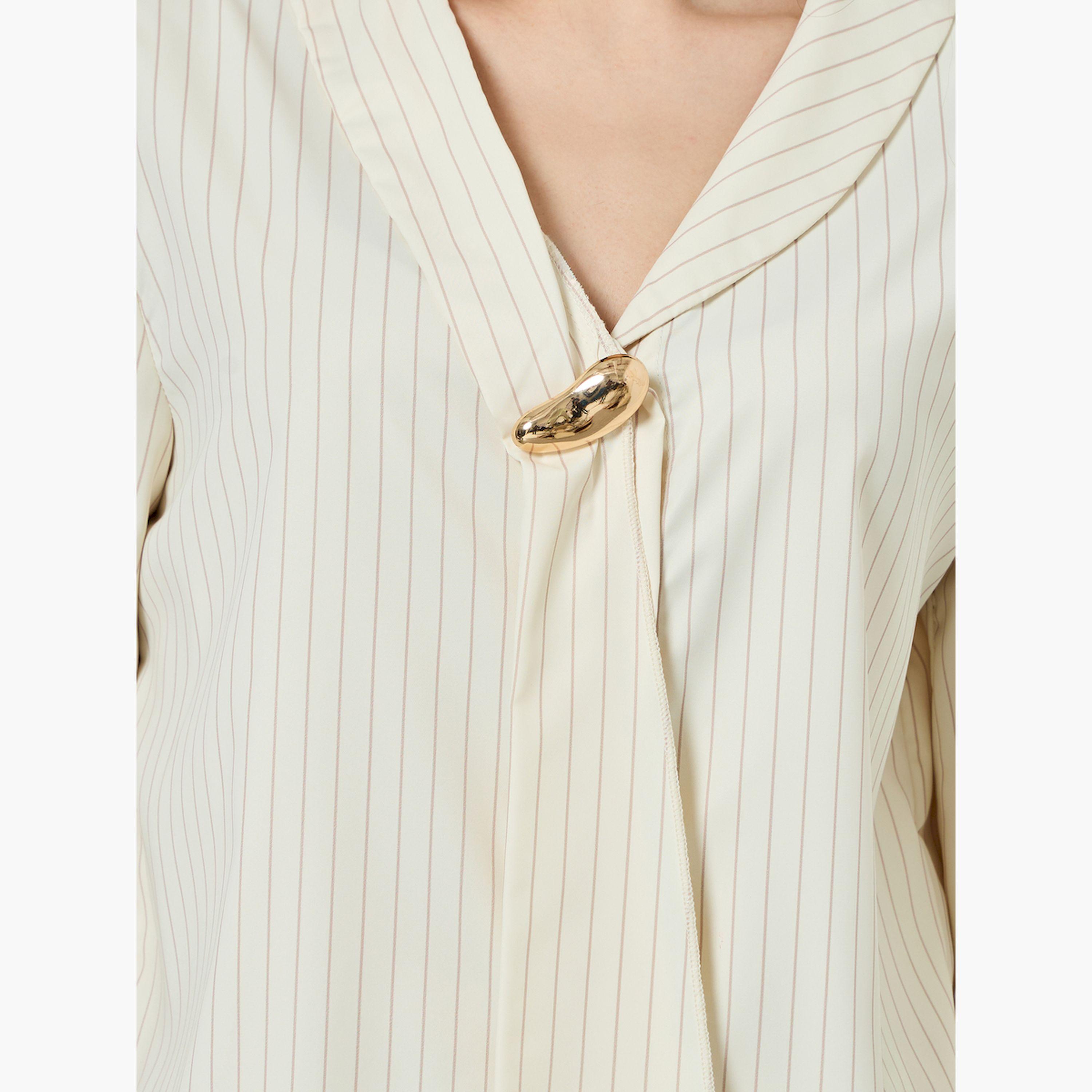 بلوزة مقلمة مزينة بإبزيم معدني-women-clothing-shirtsandblouses-blouses-image-5