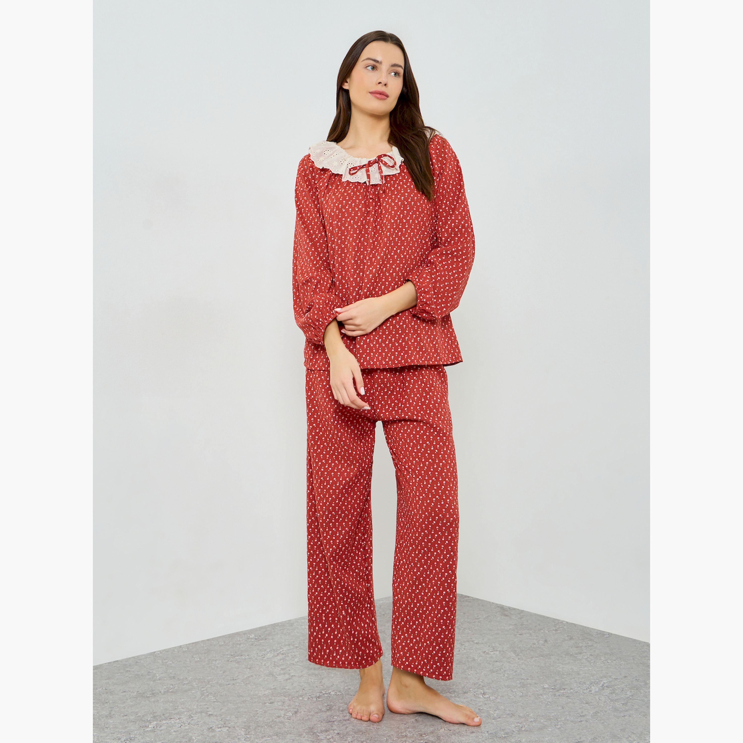 مجموعة من بيجاما وبلوزة بطبعة زهور وياقة دانتيل-women-clothing-nightwear-pyjamas-longsets-image-1