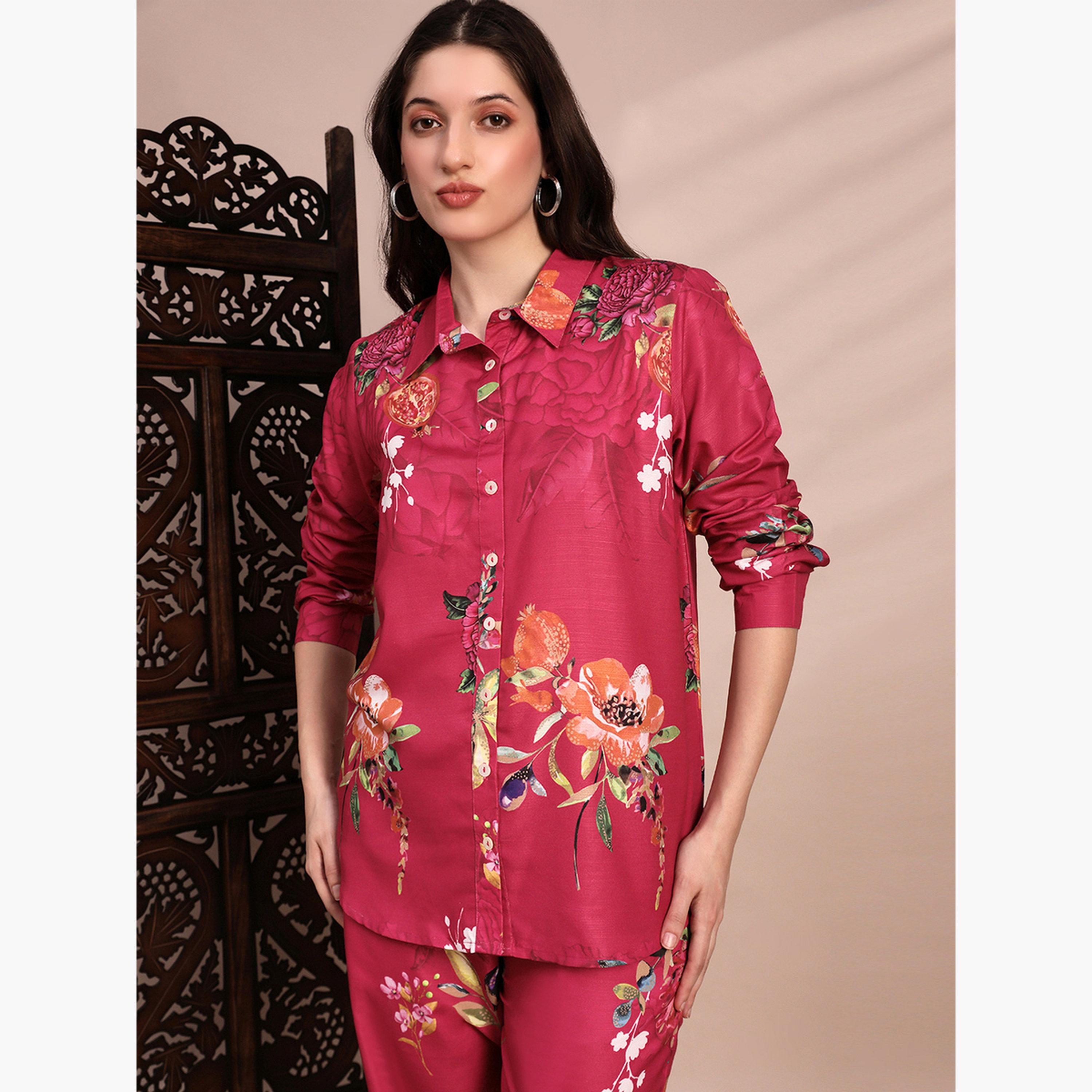 طقم قميص بياقة مطبوع بزهور وبنطلون-women-clothing-coordsets-image-5