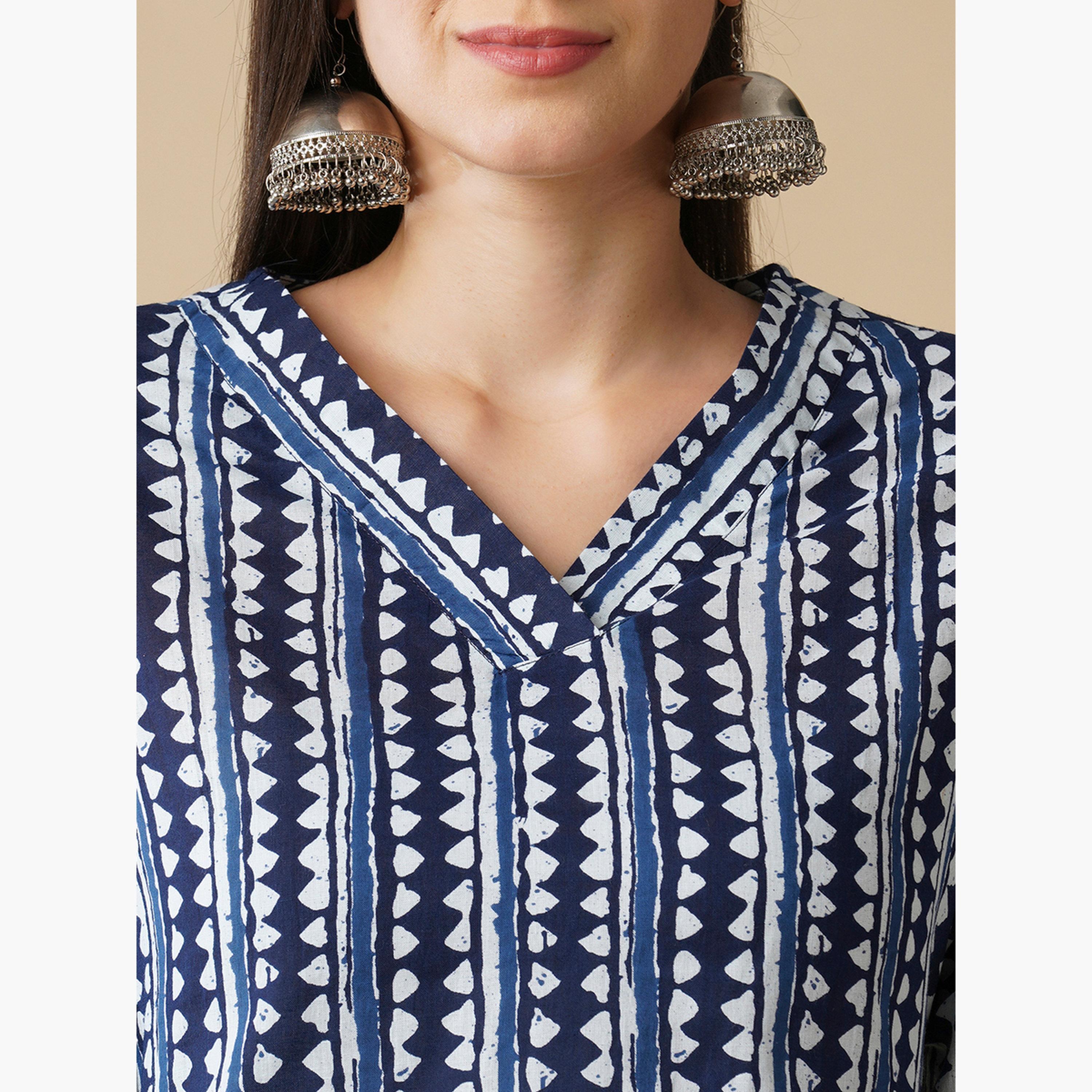 طقم كورتا مستقيمة وبنطال بطبعة خطوط هندسية-women-clothing-ethnicwear-kurtasets-image-6