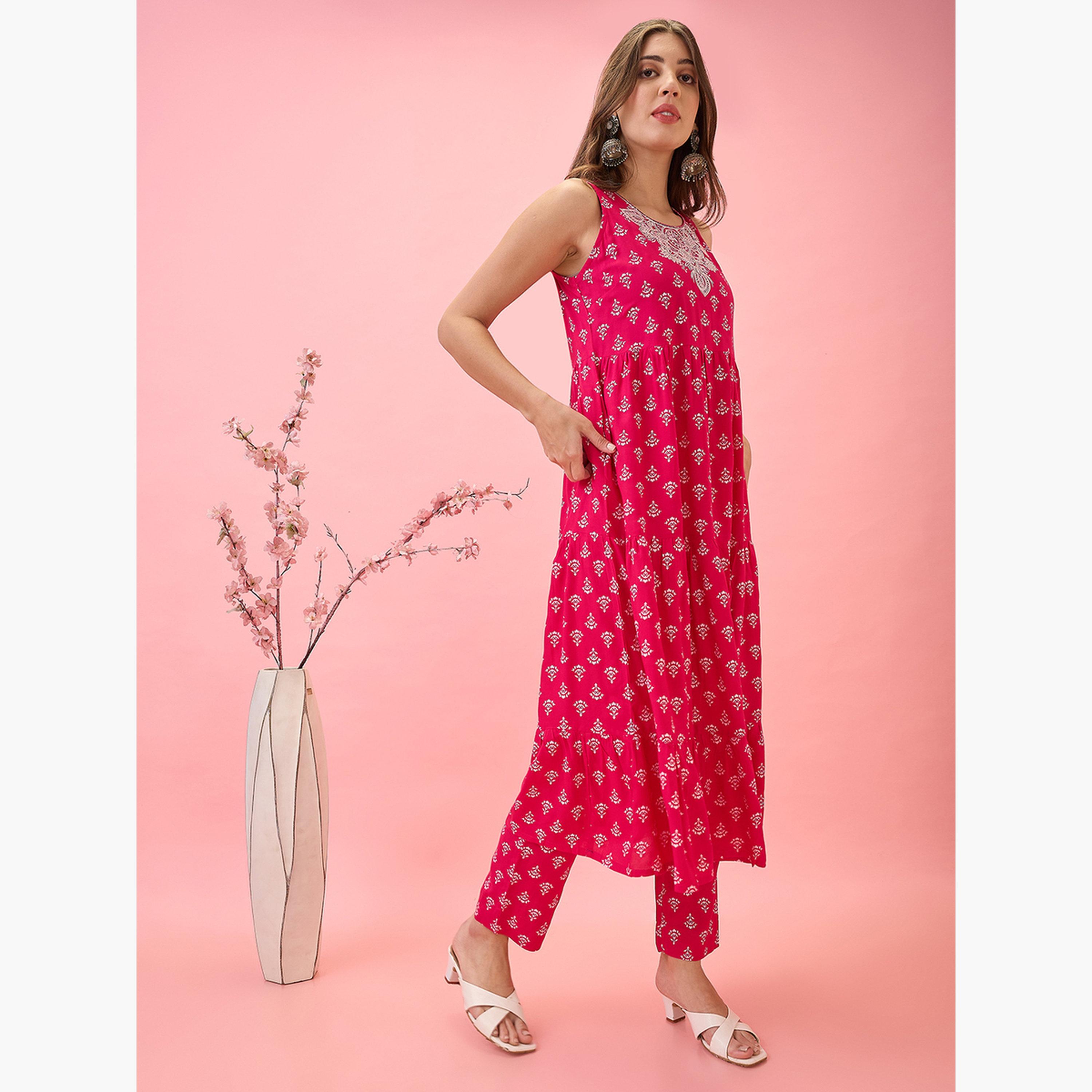 Globus X Styli Women Pink Embroidered Floral Print Tiered Kurta and Pants Set-women-clothing-ethnicwear-kurtasets-image-2