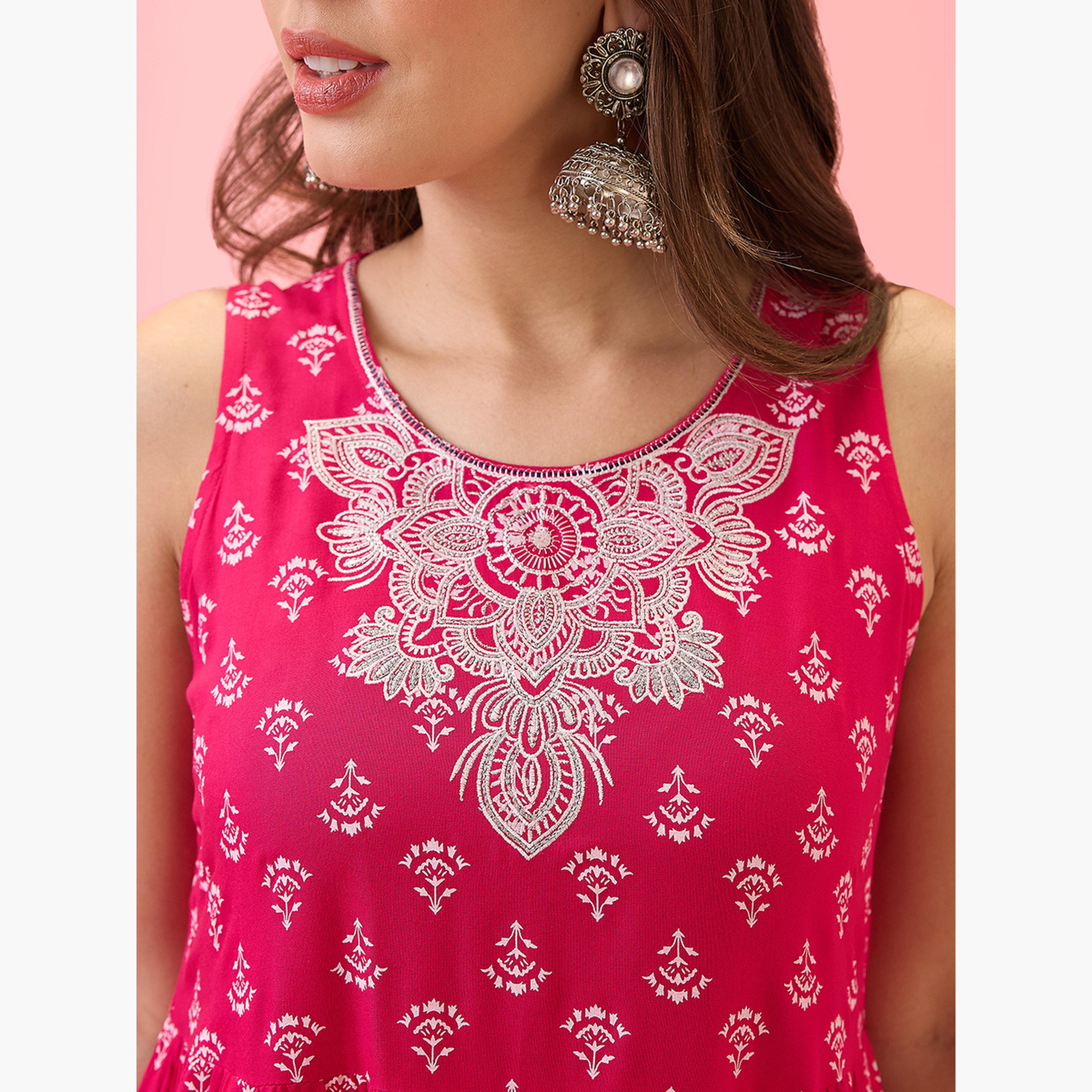 Globus X Styli Women Pink Embroidered Floral Print Tiered Kurta and Pants Set-women-clothing-ethnicwear-kurtasets-image-6