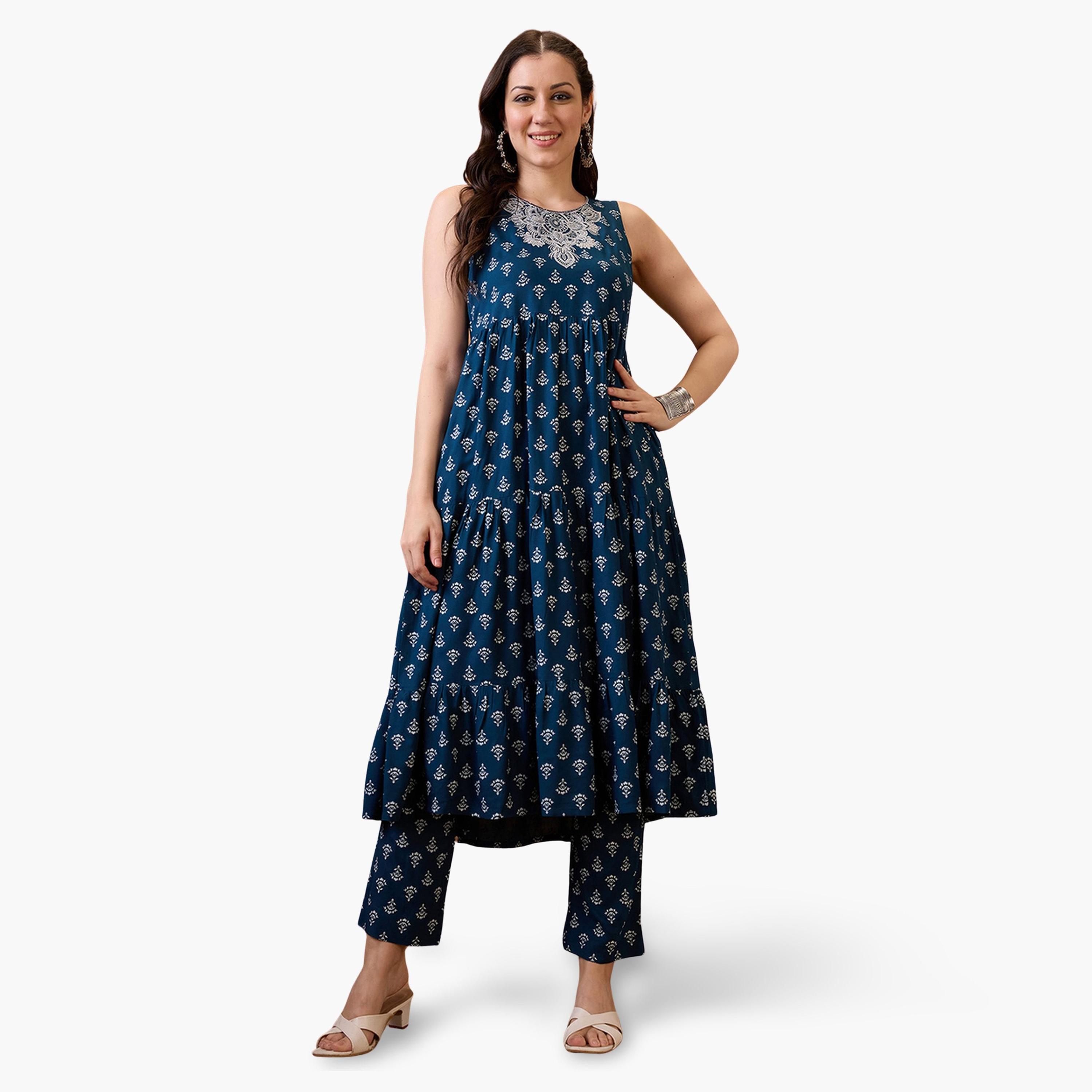 طقم كورتا مطرزة بطبعة أزهار مع بنطال للنساء-women-clothing-ethnicwear-kurtasets-image-1