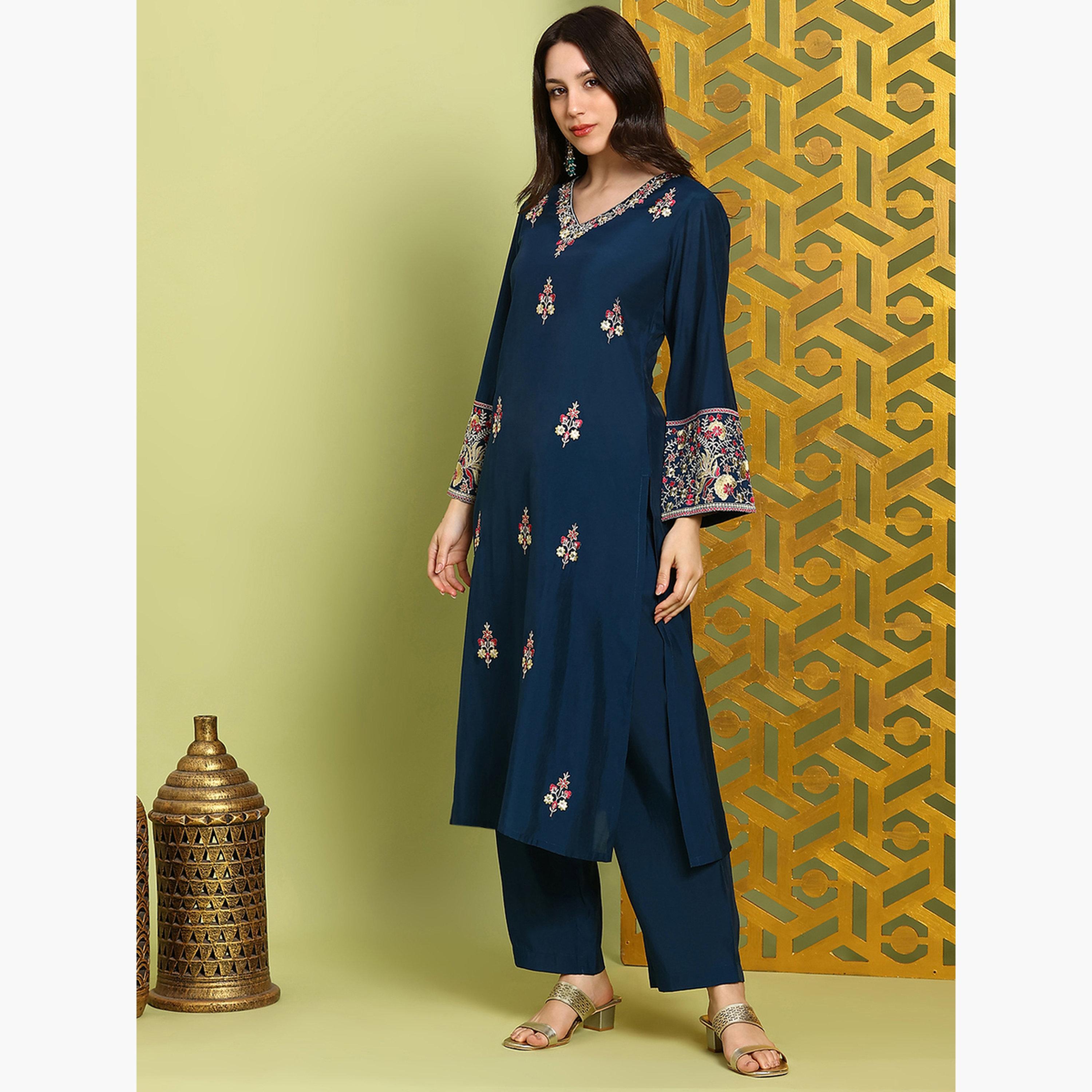 Globus X Styli Women Navy Blue Floral Sequin Embroidered Kurta with Pants Set-women-clothing-ethnicwear-kurtasets-image-2