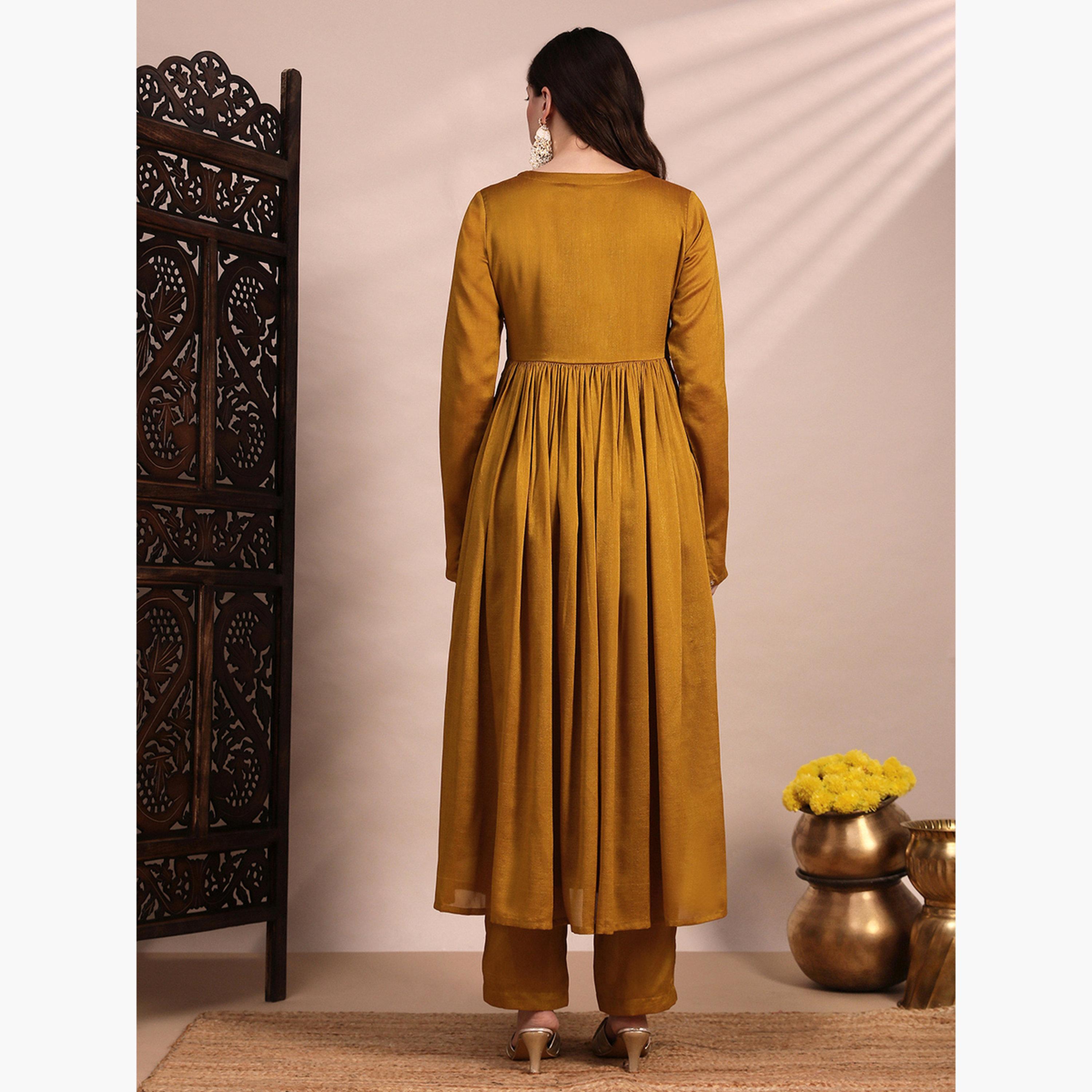 طقم منسق من كورتا مطرزة بالترتر وبنطال بأرجل واسعة-women-clothing-ethnicwear-kurtasets-image-6
