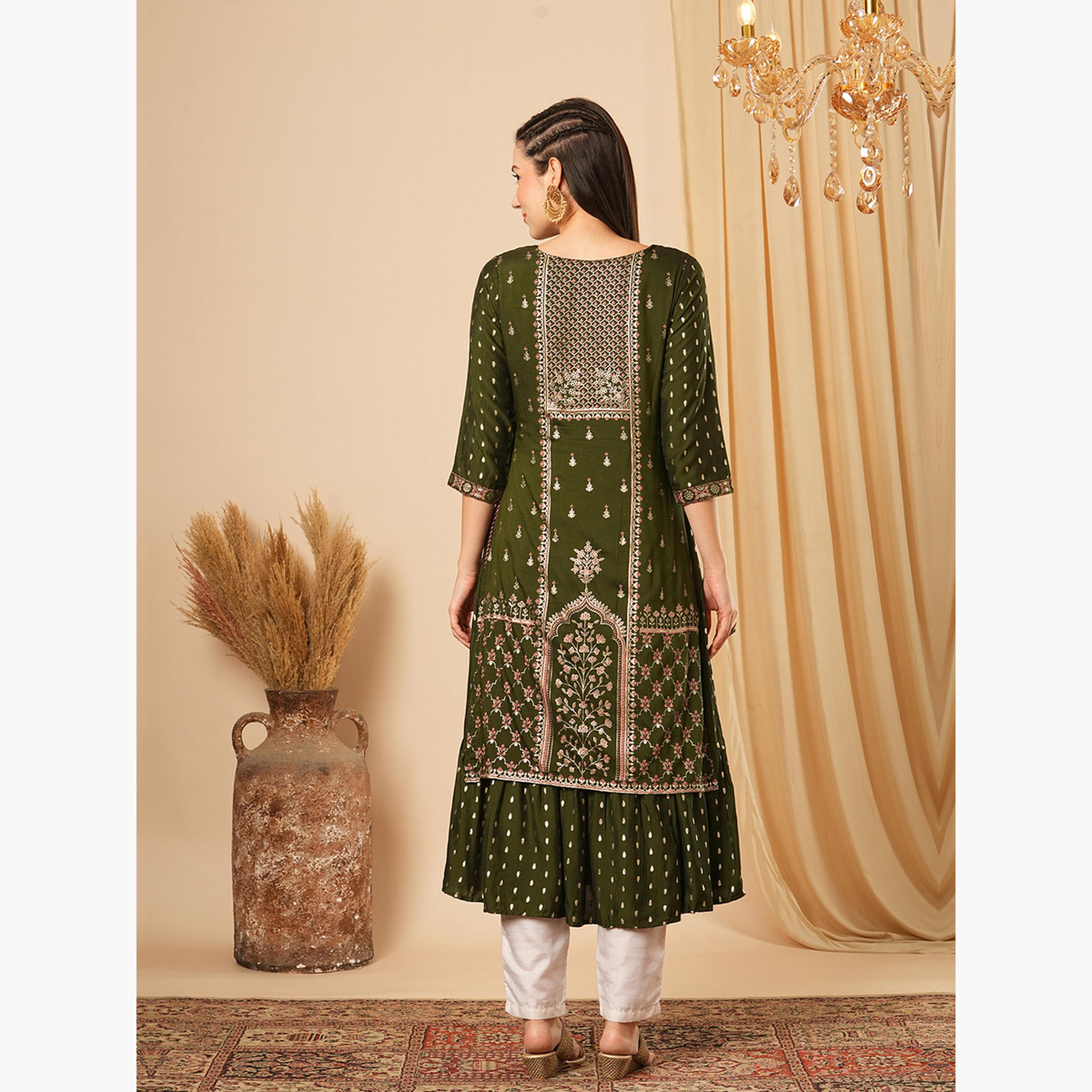 Globus X Styli Women Green Gold Foil Floral Print A-Line Kurta-women-clothing-ethnicwear-kurtas-image-3