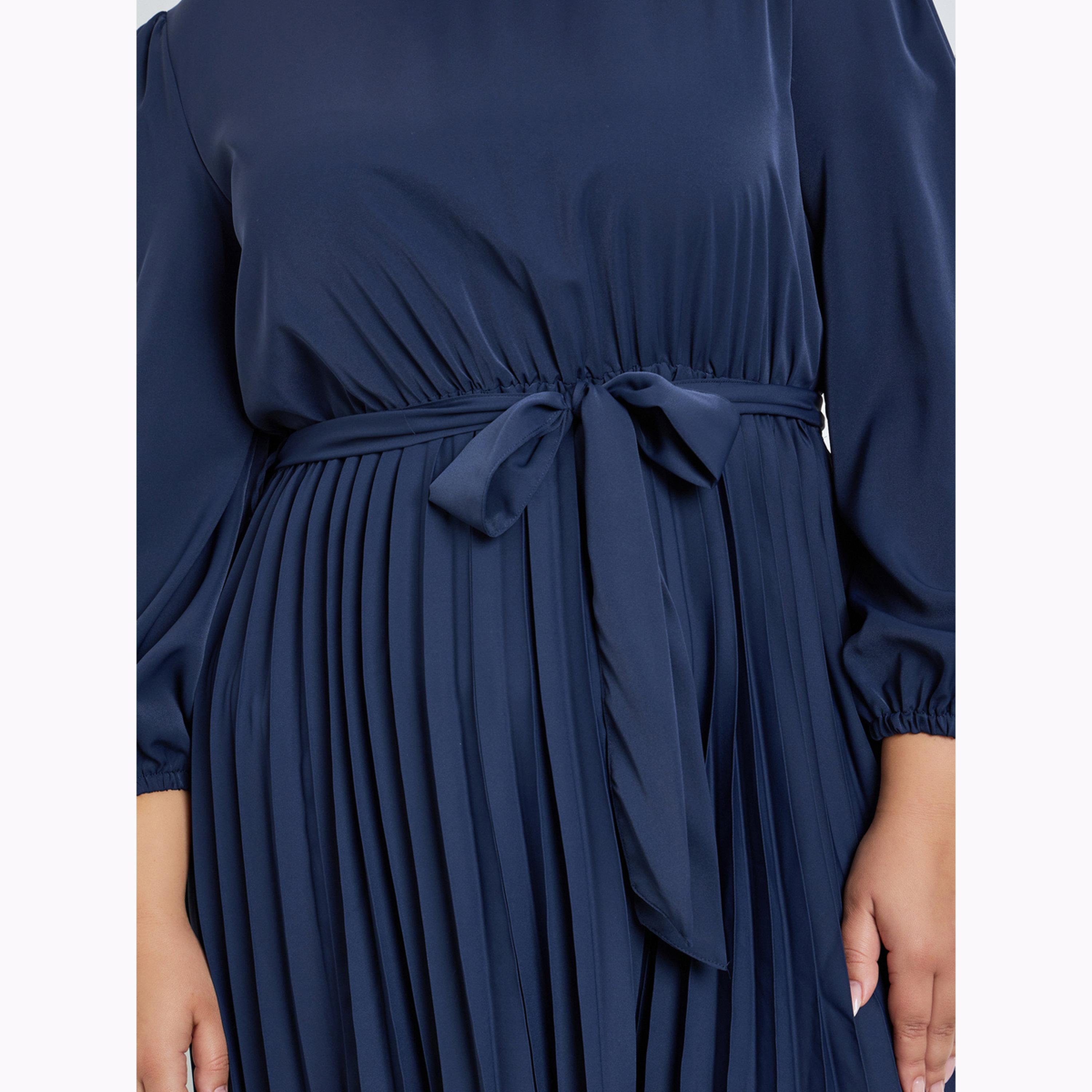 Styli Plus Size Navy Blue Pleated Maxi Dress with Belt-women-clothing-dresses-image-5
