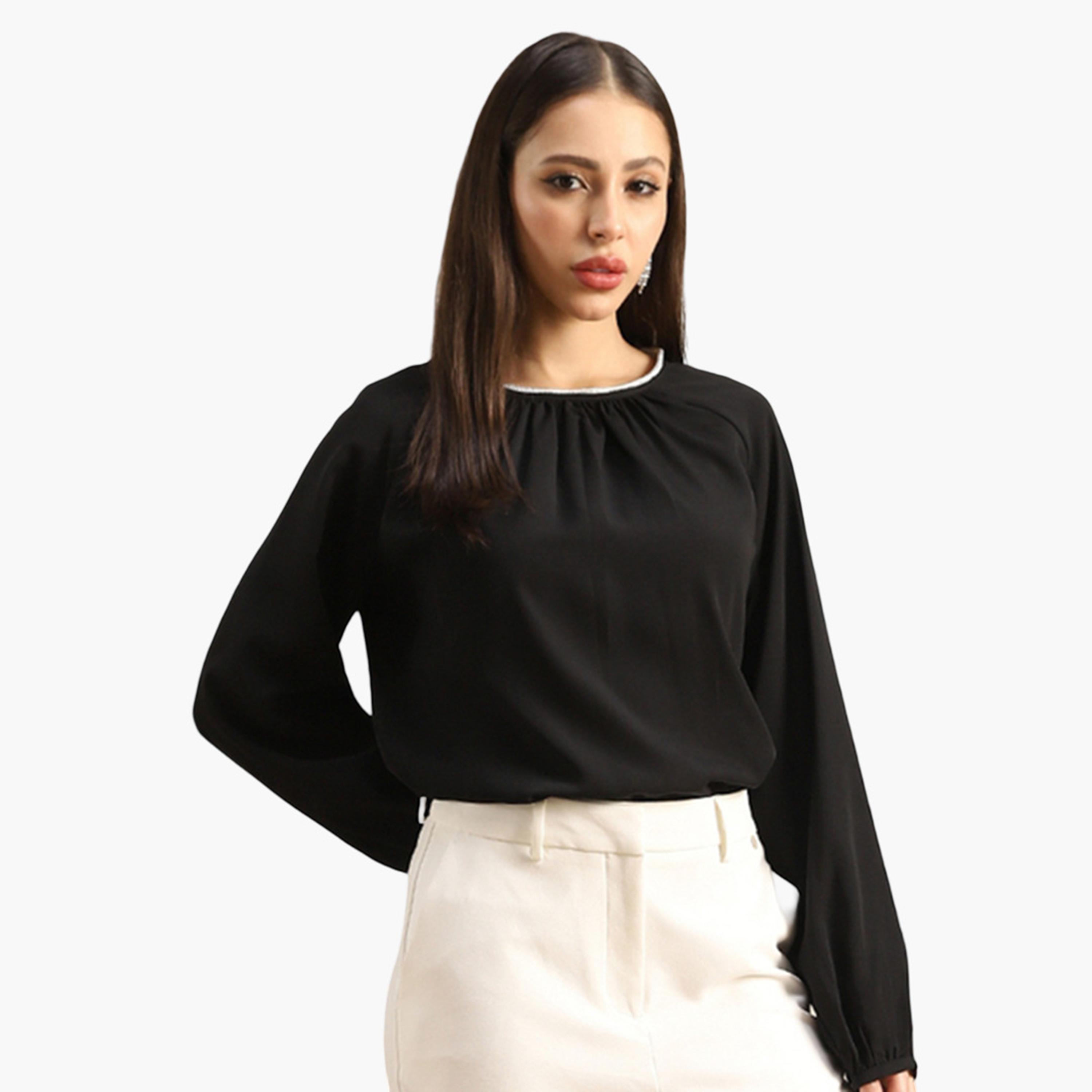 بلوزة بتفاصيل منمقة وكسرات-women-clothing-shirtsandblouses-blouses-image-1